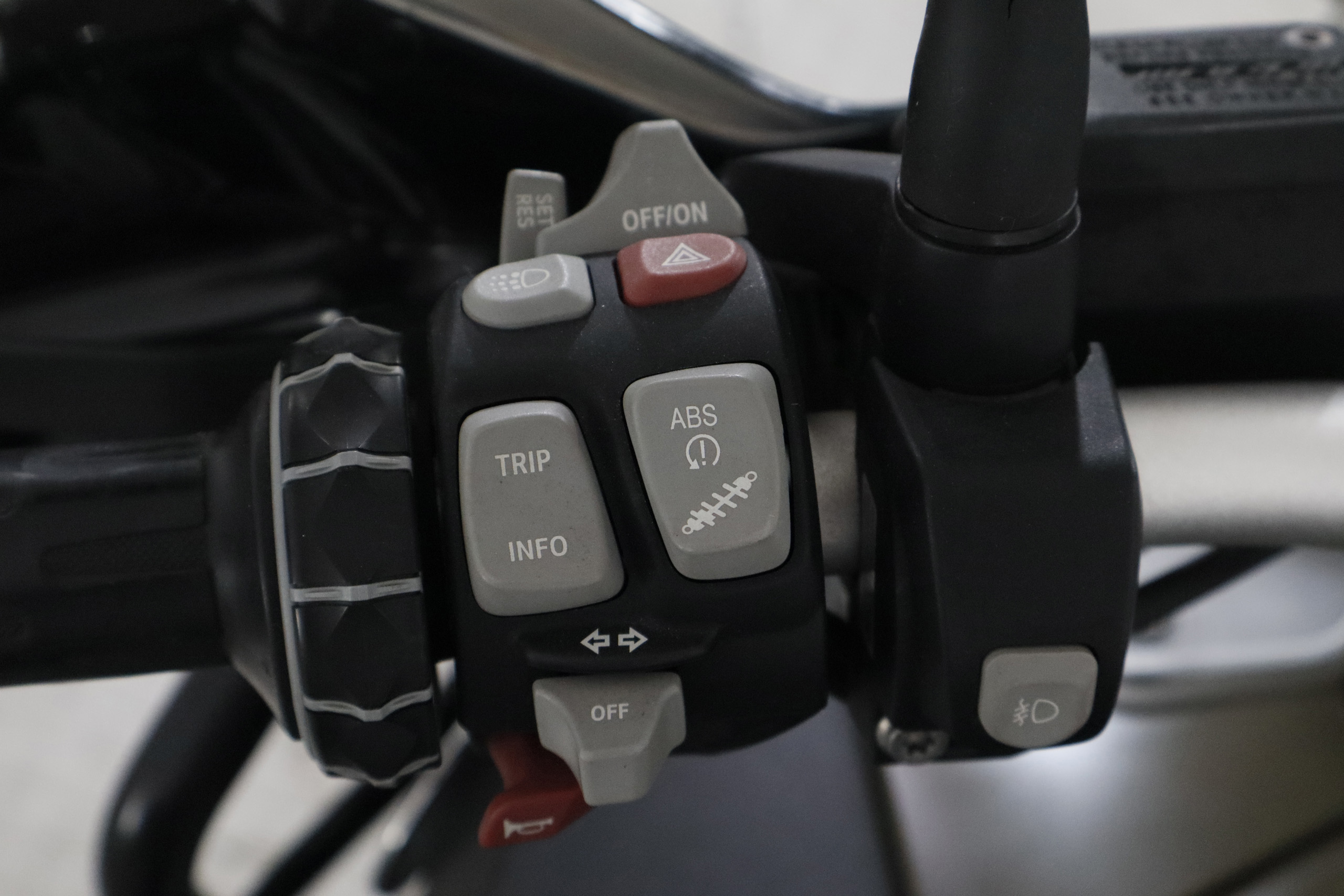 BMW R 1200 GS Adventure GS ADVENTURE 125cv ABS # FAROS LED, KIT MALETAS, PAQUETE DYNAMIC, CONFORT, TOURING foto 13