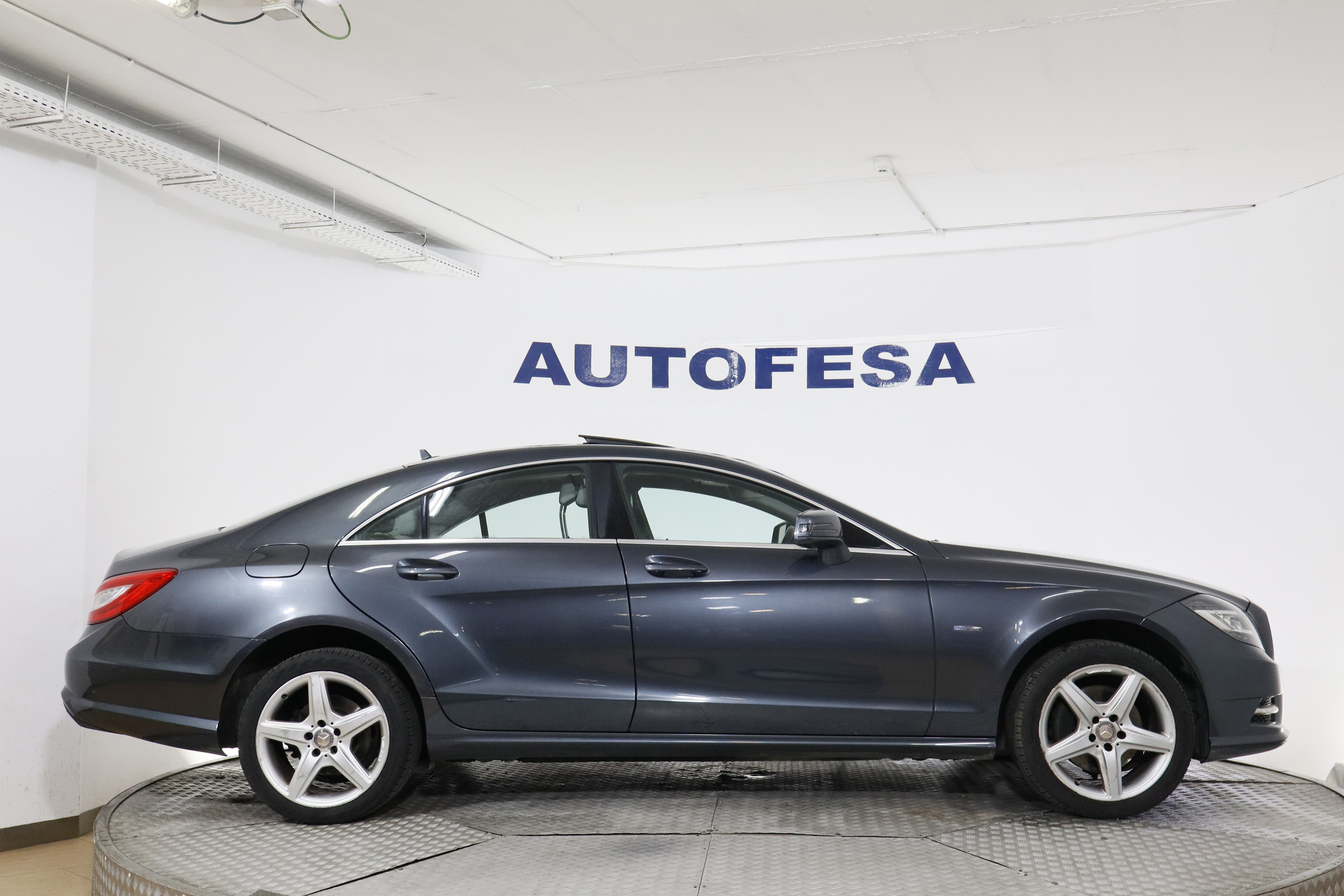 Mercedes-benz Cls 350 CDI 265cv AMG LINE AUTO 4P # TECHO ELEC, NAVY, CUERO foto 10