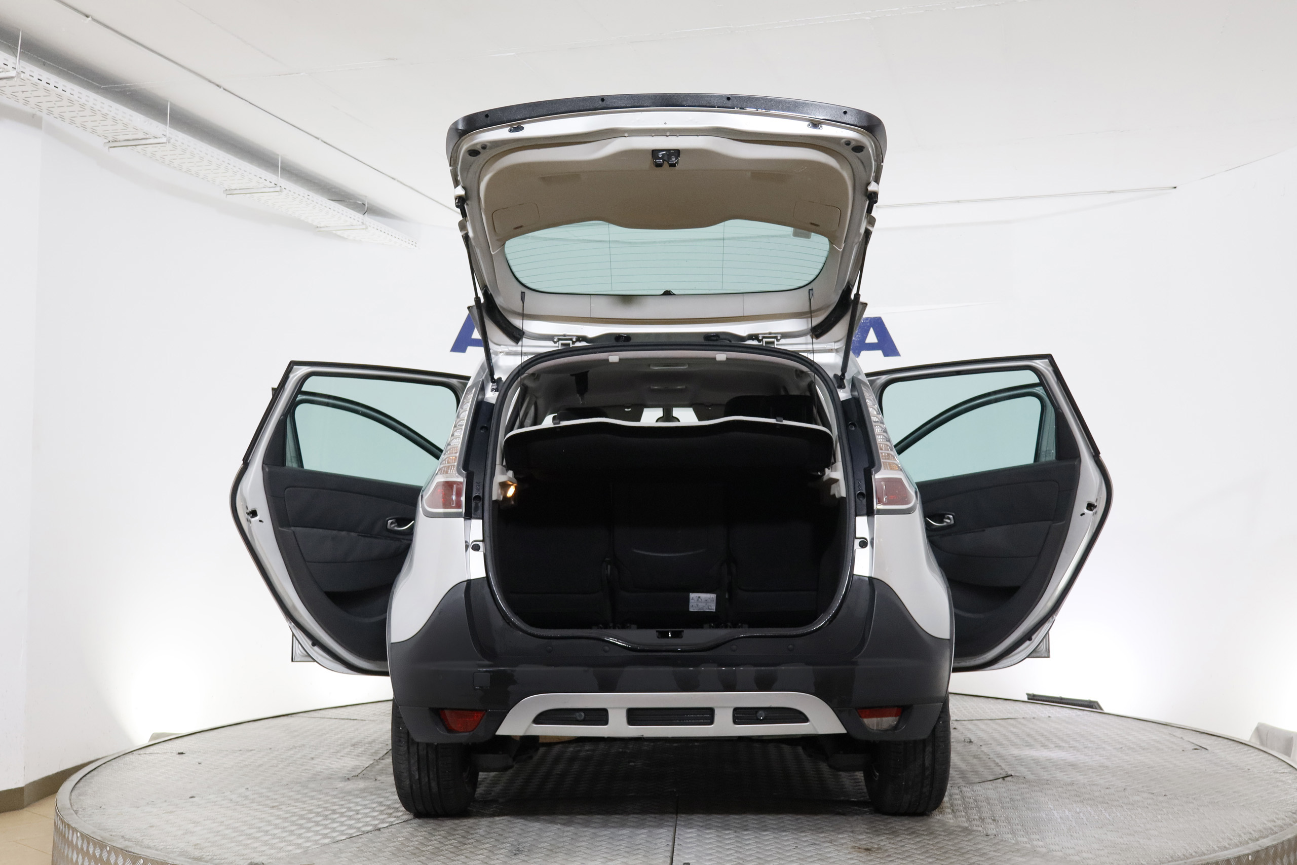 Renault Scenic 1.5 DCI XMOD 110cv 5P # NAVY,PARKTRONIC foto 13