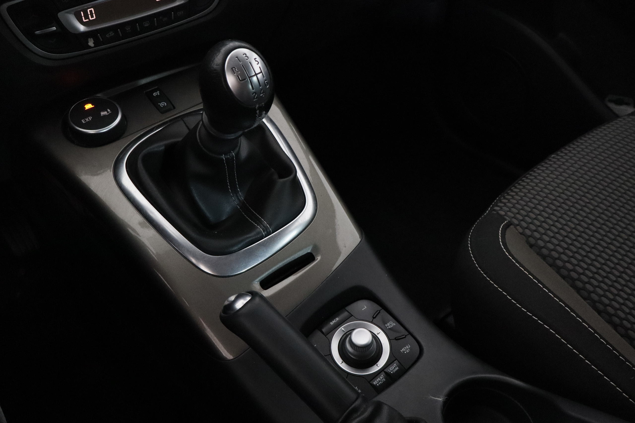 Renault Scenic 1.5 DCI XMOD 110cv 5P # NAVY,PARKTRONIC foto 18