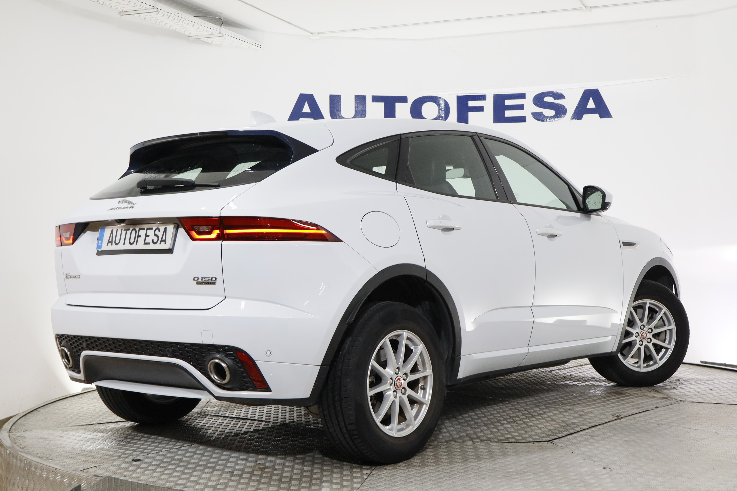 Jaguar E-pace 2.0D R-DYNAMIC 4WD 150cv AUTO 5P # IVA DEDUCIBLE, NAVY foto 9