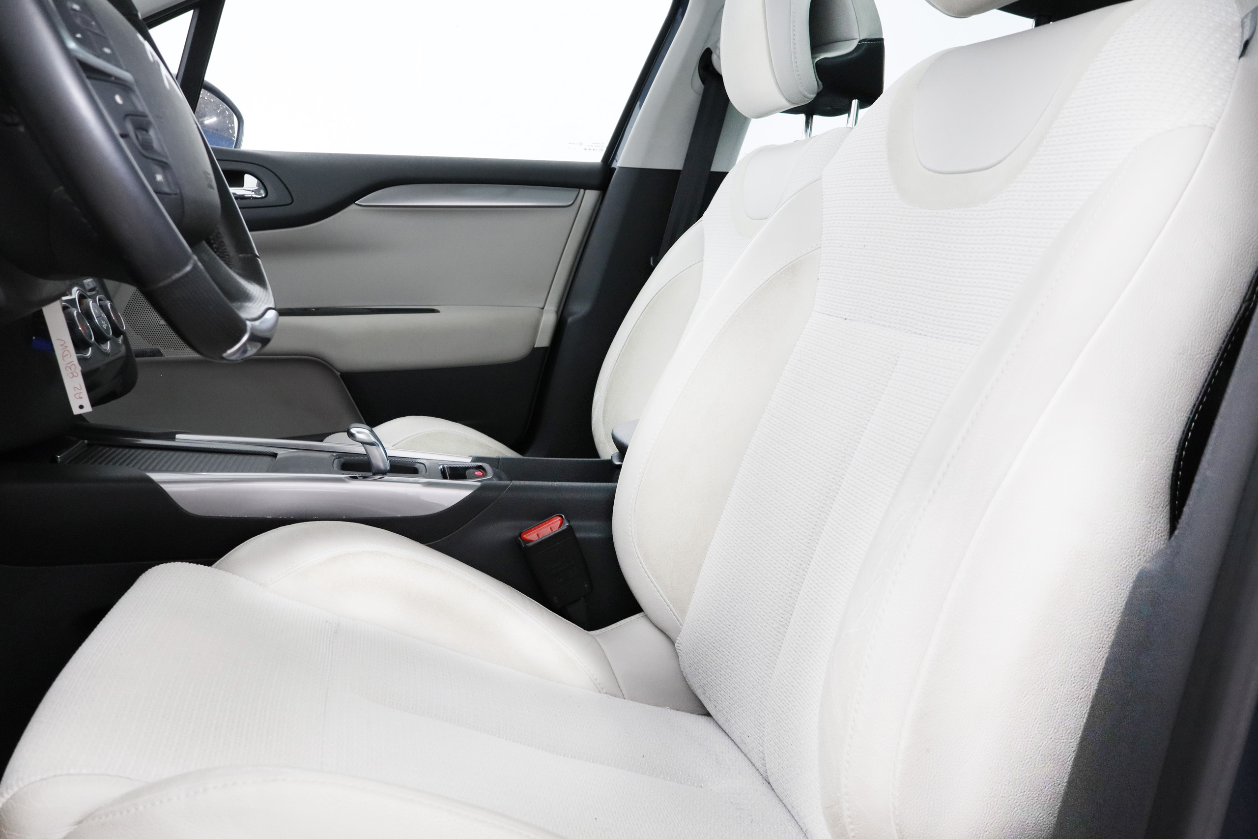 Citroen C4 1.6 HDI AIRDREAM EXCLUSIVE 110cv AUTO 5P # TECHO PANORAMICO, NAVY foto 24