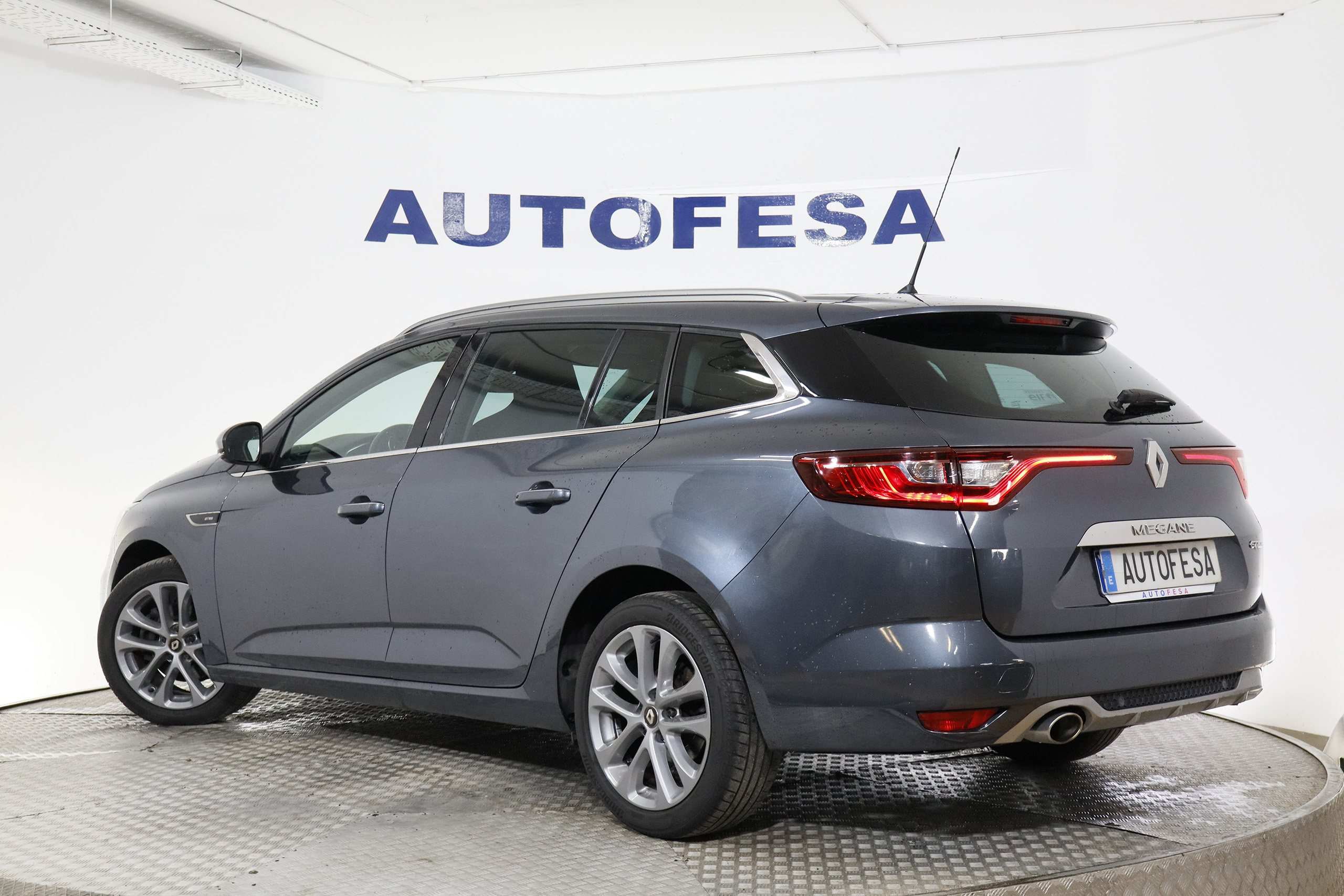 Renault Megane SPORT TOURER 1.6 DCI 130cv GT LINE 5P # IVA DEDUCIBLE, NAVY foto 6