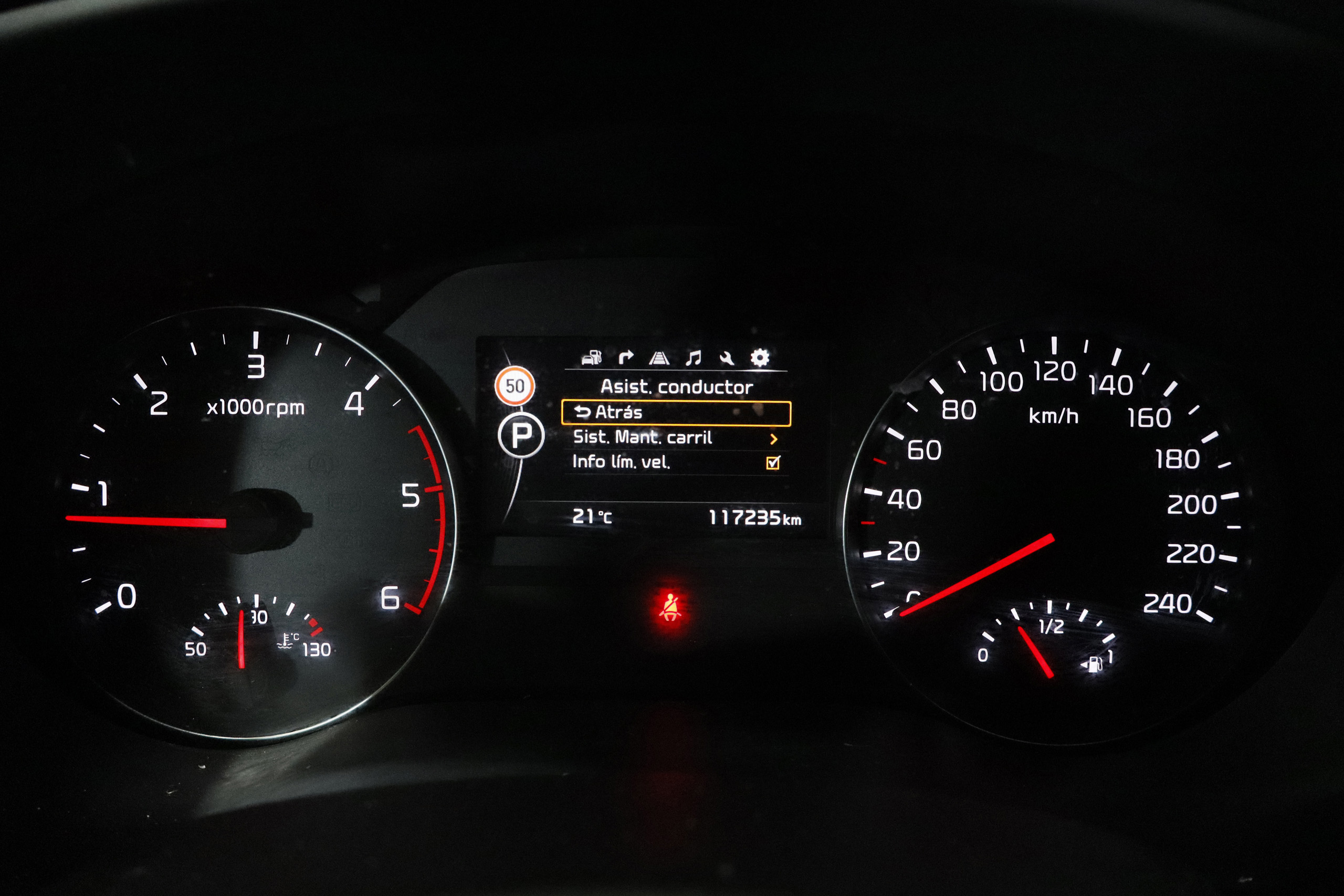 Kia Sportage 1.7 CDI GT LINE 141cv AUTO 5P # TECHO ELE PANORAMICO, NAVY, CUERO foto 18