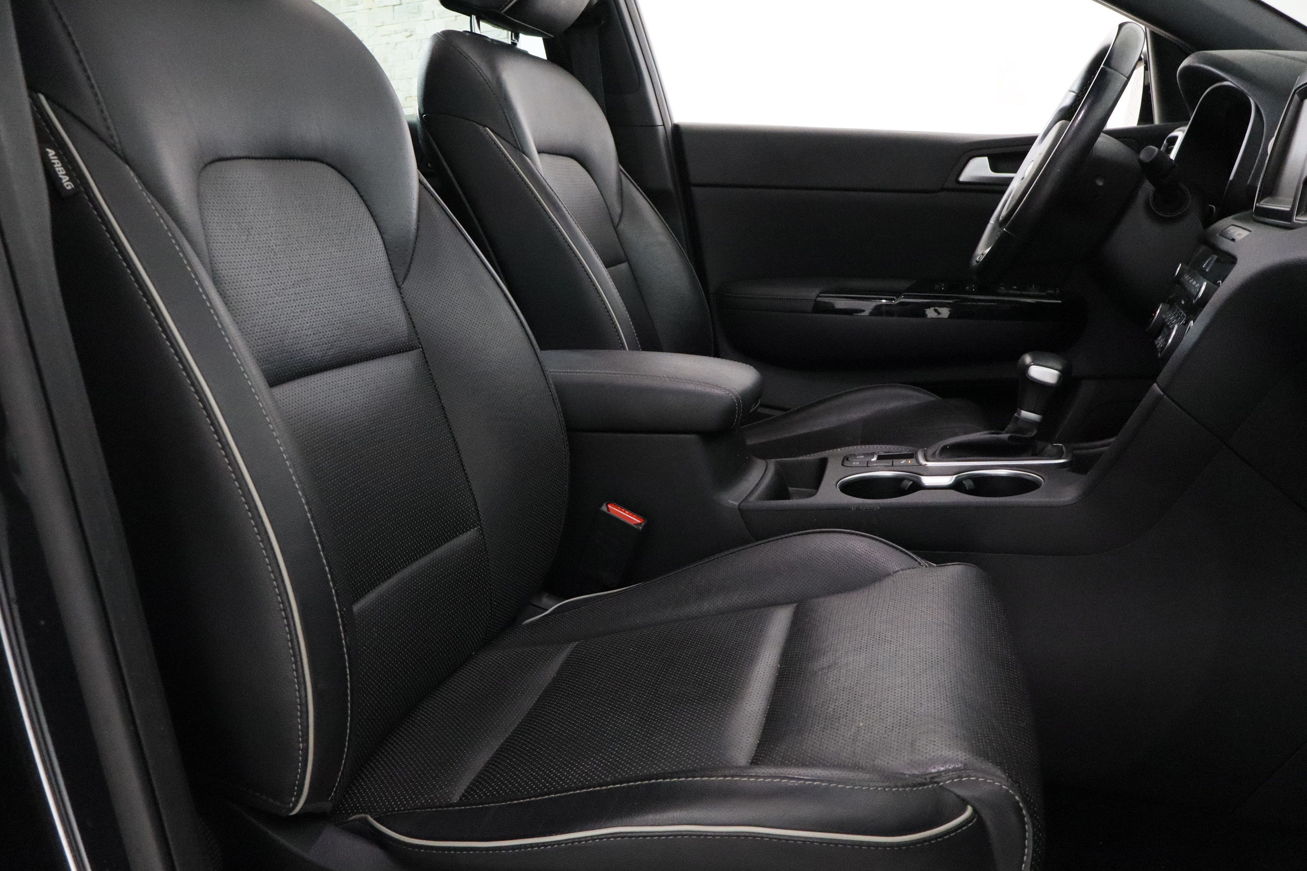 Kia Sportage 1.7 CDI GT LINE 141cv AUTO 5P # TECHO ELE PANORAMICO, NAVY, CUERO foto 23