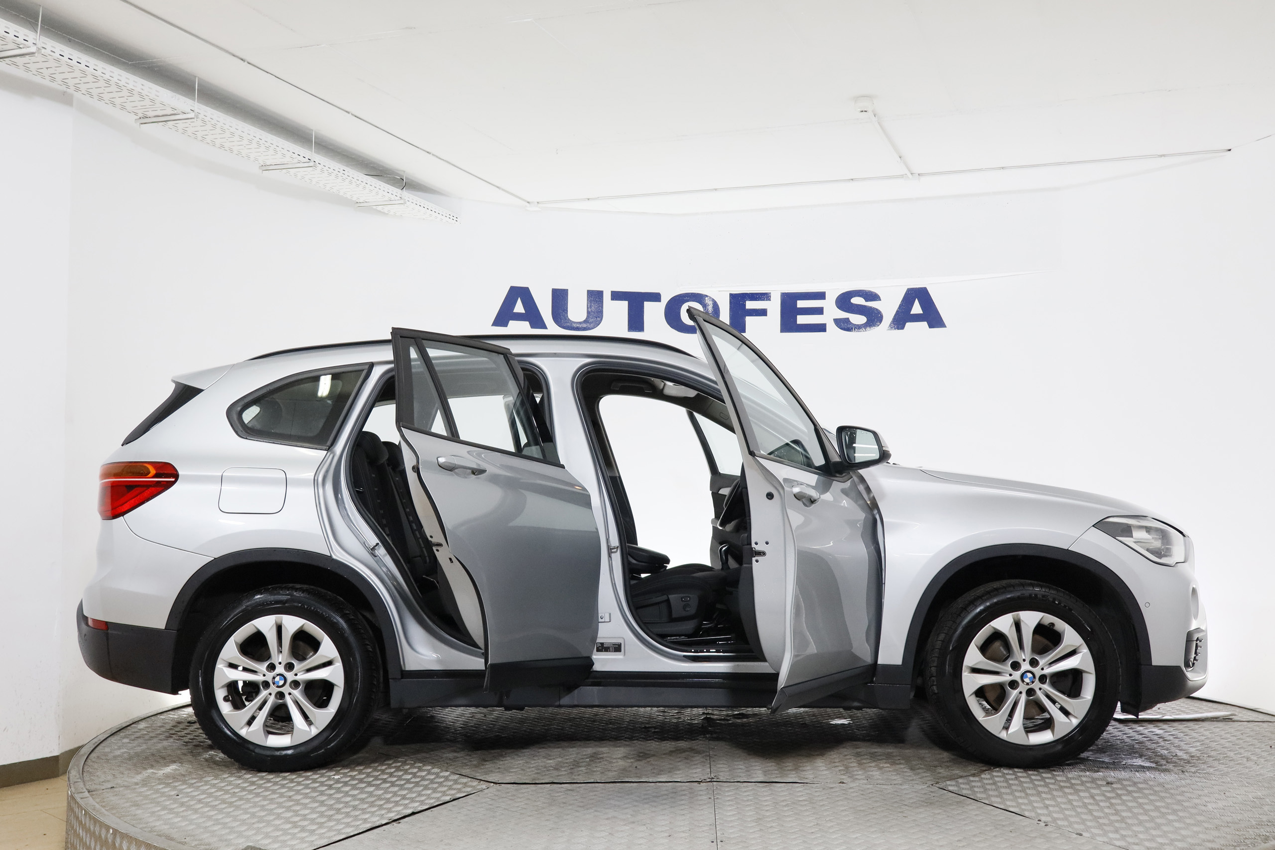 BMW X1 X1 18D XDRIVE 150CV 5P # NAVY foto 11