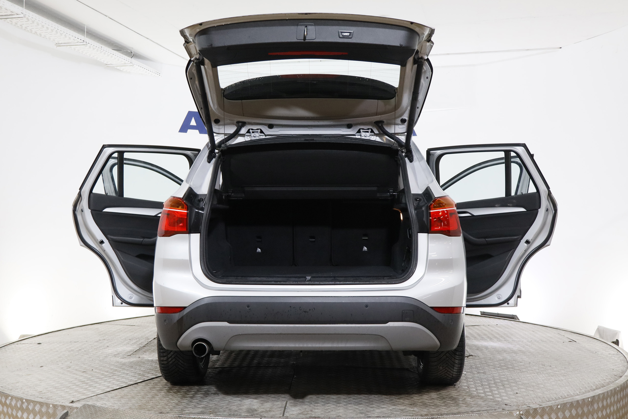 BMW X1 X1 18D XDRIVE 150CV 5P # NAVY foto 13