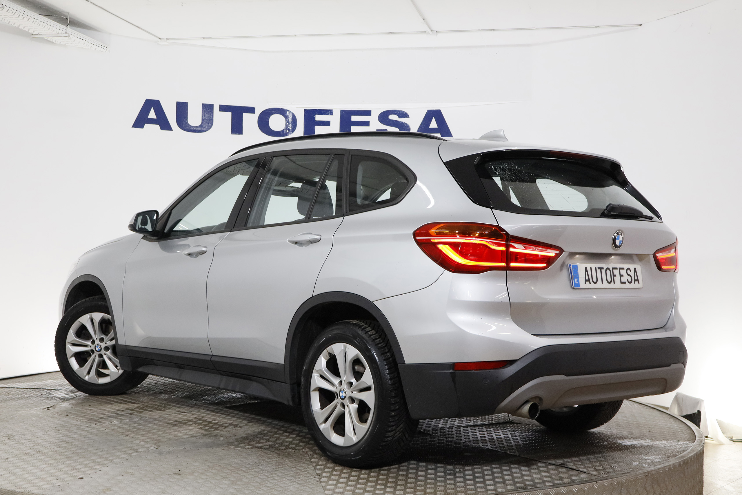 BMW X1 X1 18D XDRIVE 150CV 5P # NAVY foto 6