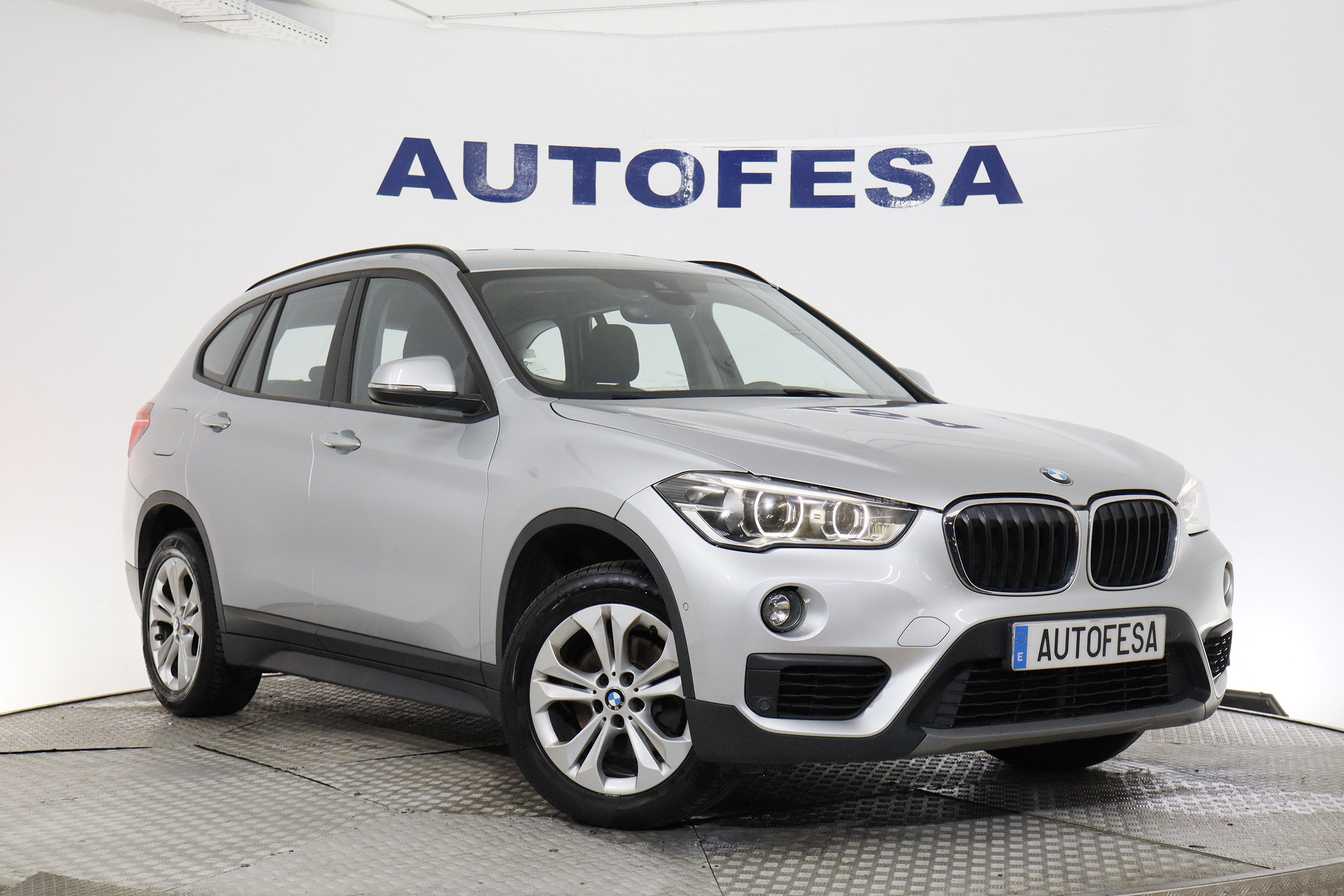 BMW X1 X1 18D XDRIVE 150CV 5P # NAVY foto 3