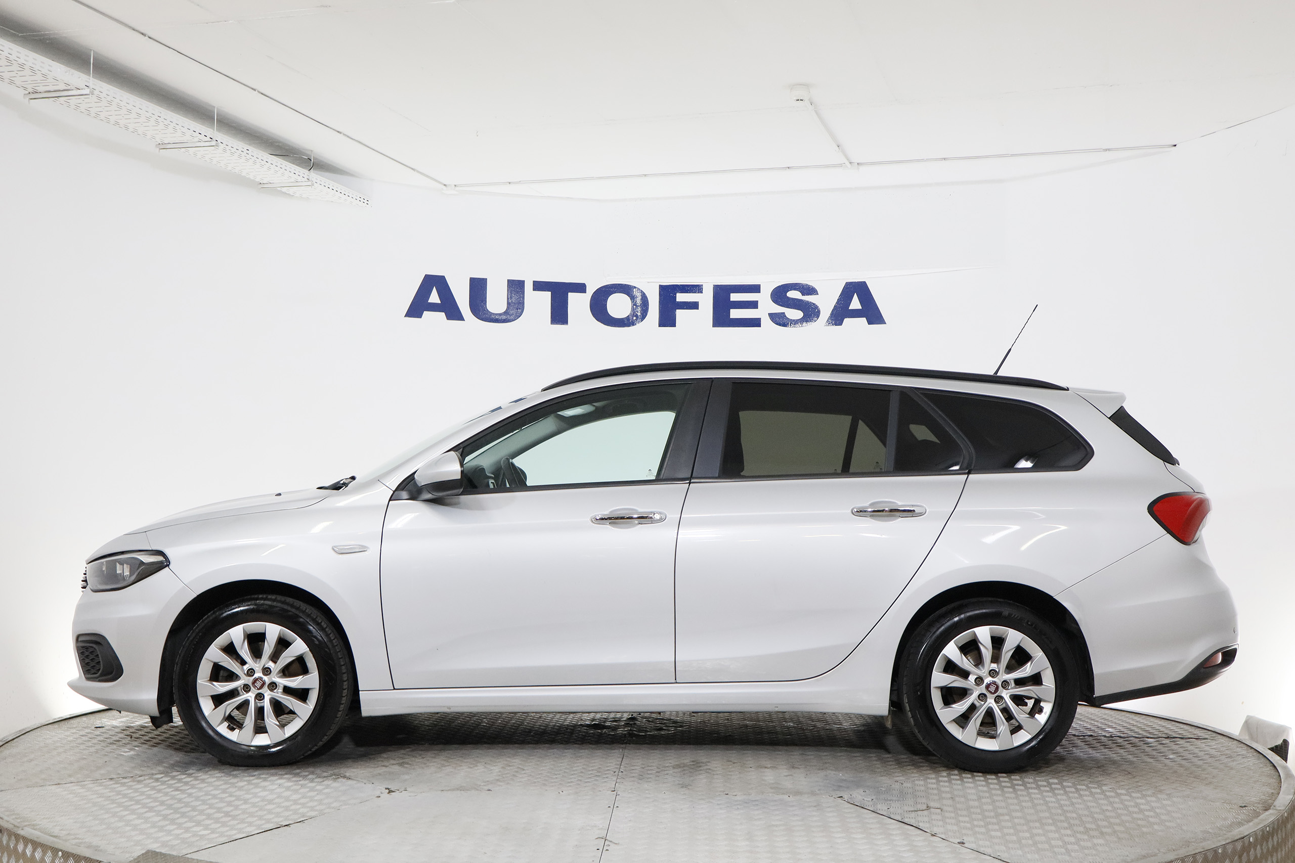 Fiat Tipo SW 1.4I LOUNGE 95cv 5P # PARKTRONIC foto 5