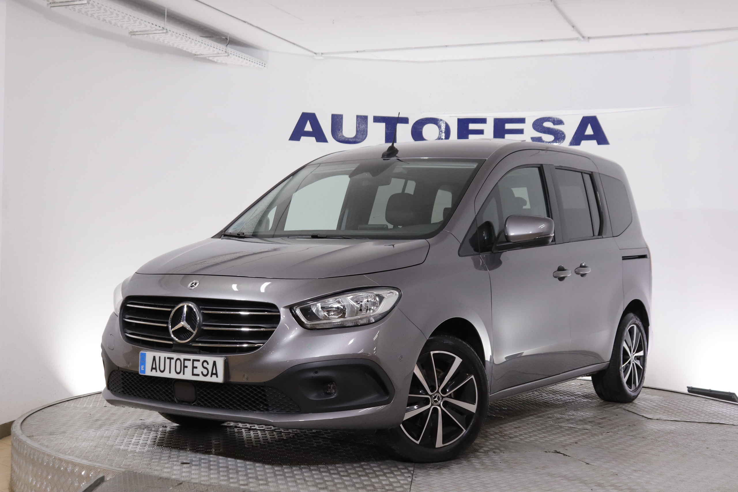 Mercedes-benz CLASE T CLASE T T180D TOURER LARGO 115cv AUTO 5P VENTA SOLO PROFESIONALES # IVA DEDUCIBLE, NAVY foto 1