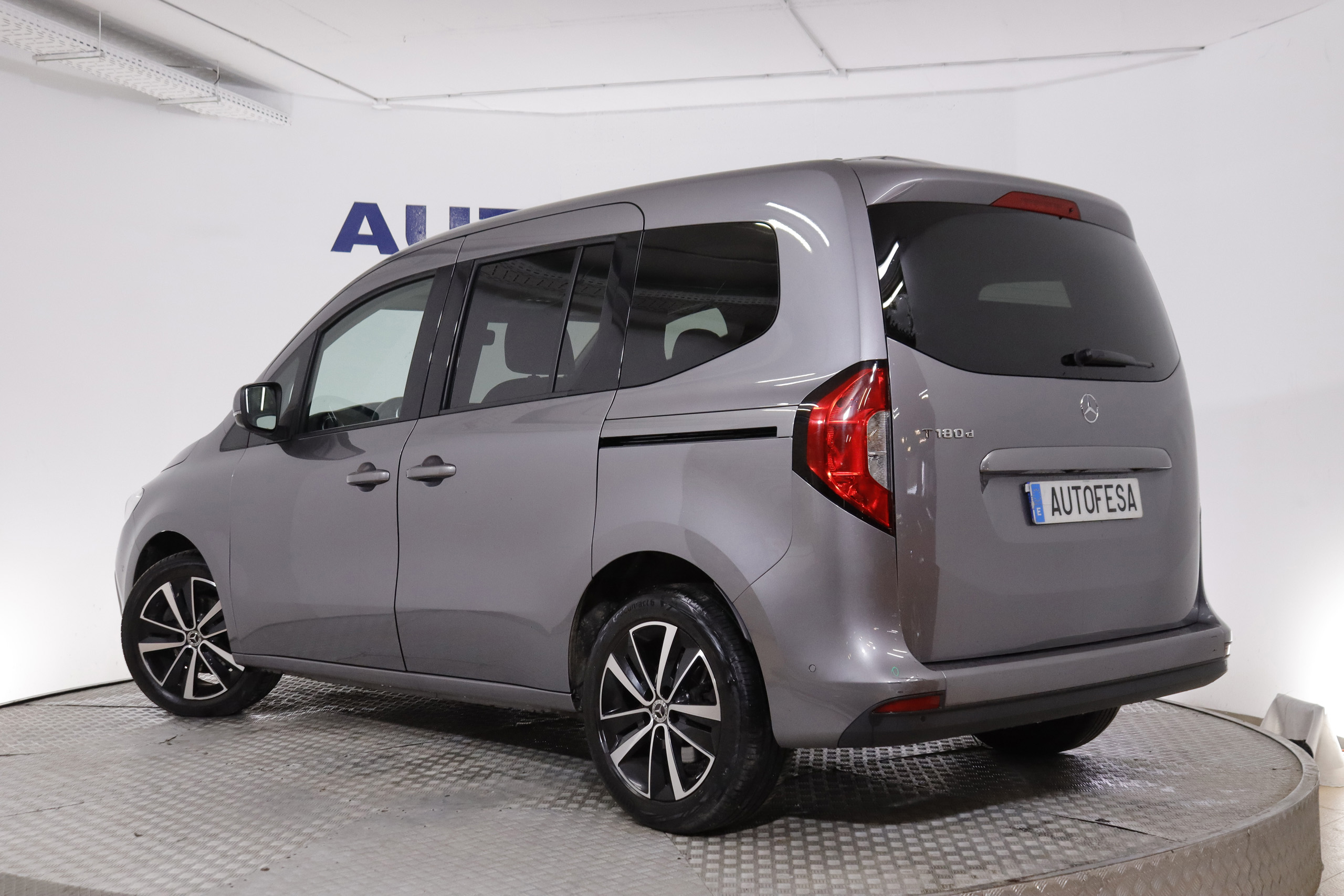 Mercedes-benz CLASE T CLASE T T180D TOURER LARGO 115cv AUTO 5P VENTA SOLO PROFESIONALES # IVA DEDUCIBLE, NAVY foto 6