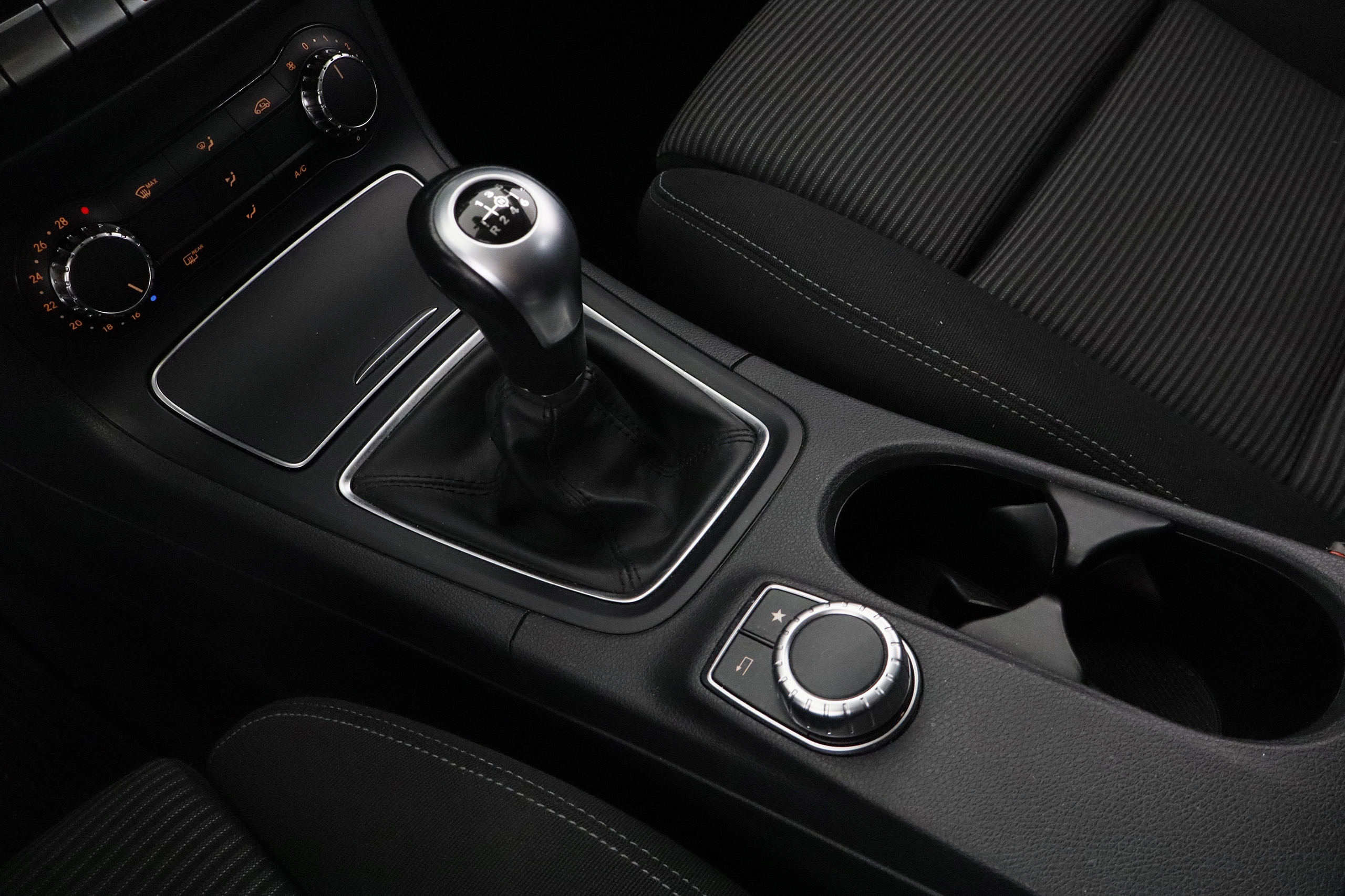 Mercedes-benz B 180 D CDI 1.5 109cv 5P # PARKTRONIC foto 18