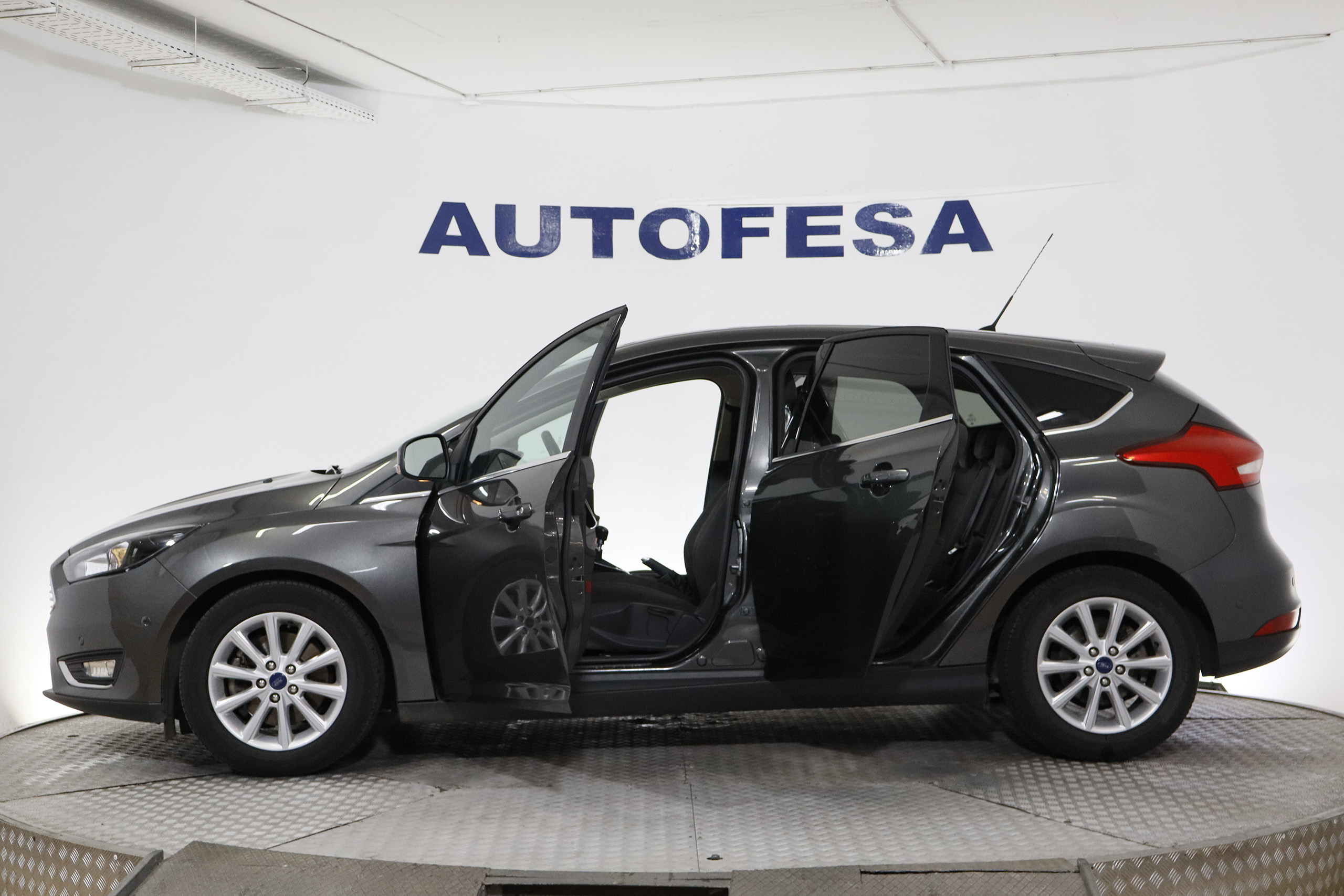 Ford Focus 2.0 TDCI 150cv TITANIUM 5P # NAVY foto 11