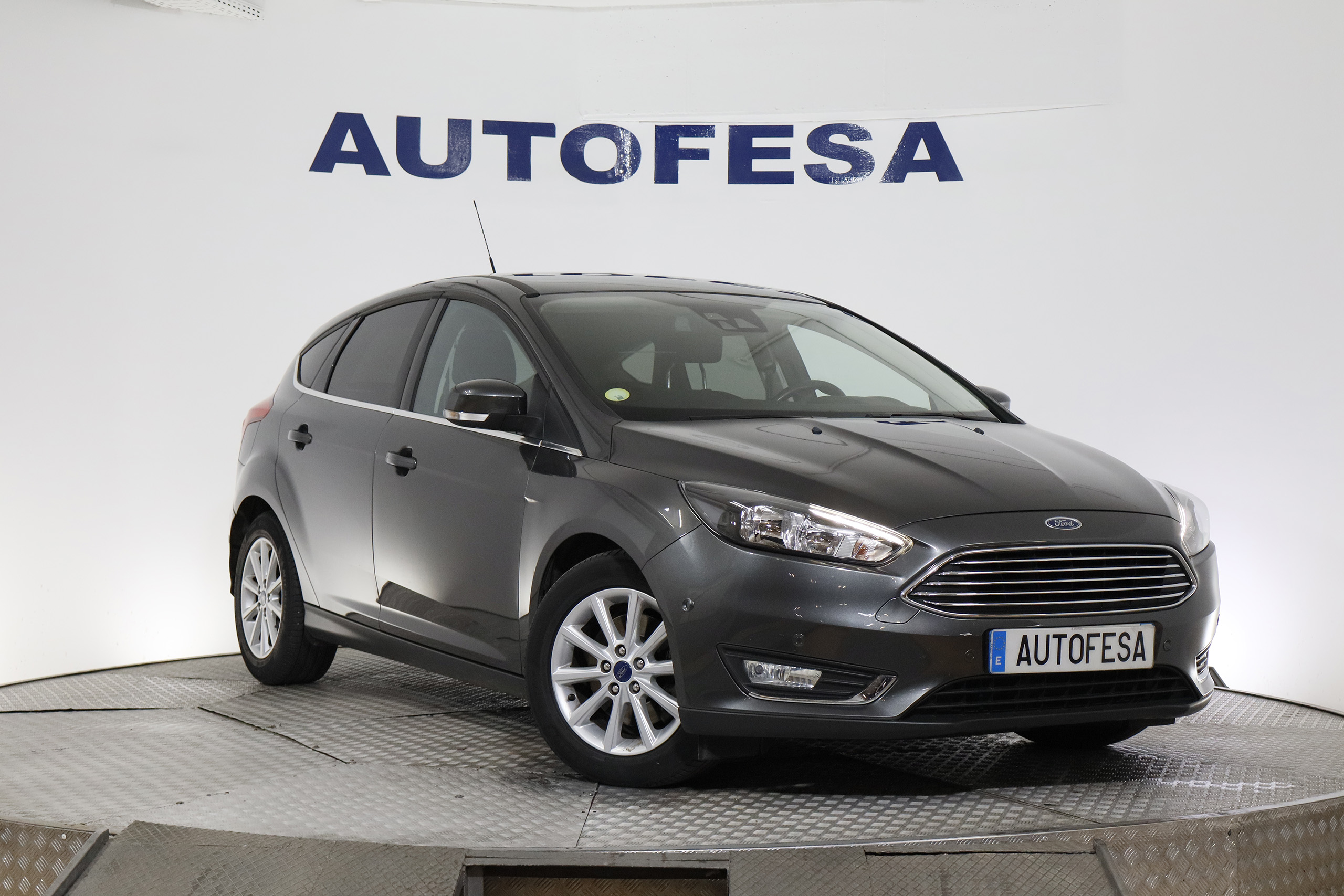 Ford Focus 2.0 TDCI 150cv TITANIUM 5P # NAVY foto 3