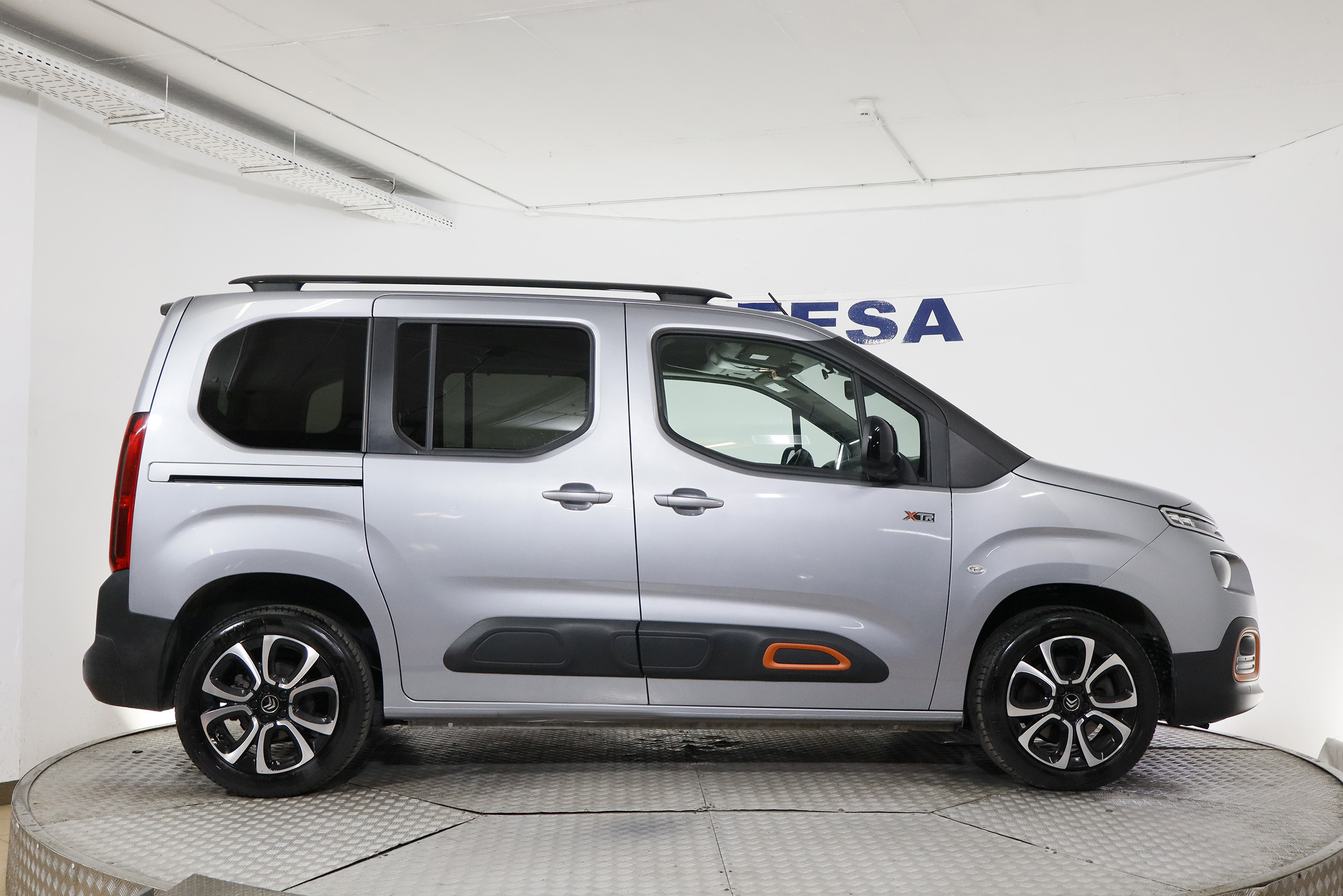 Citroen Berlingo 1.2 TALLA M SHINE 130cv AUTO 5P # NAVY foto 10