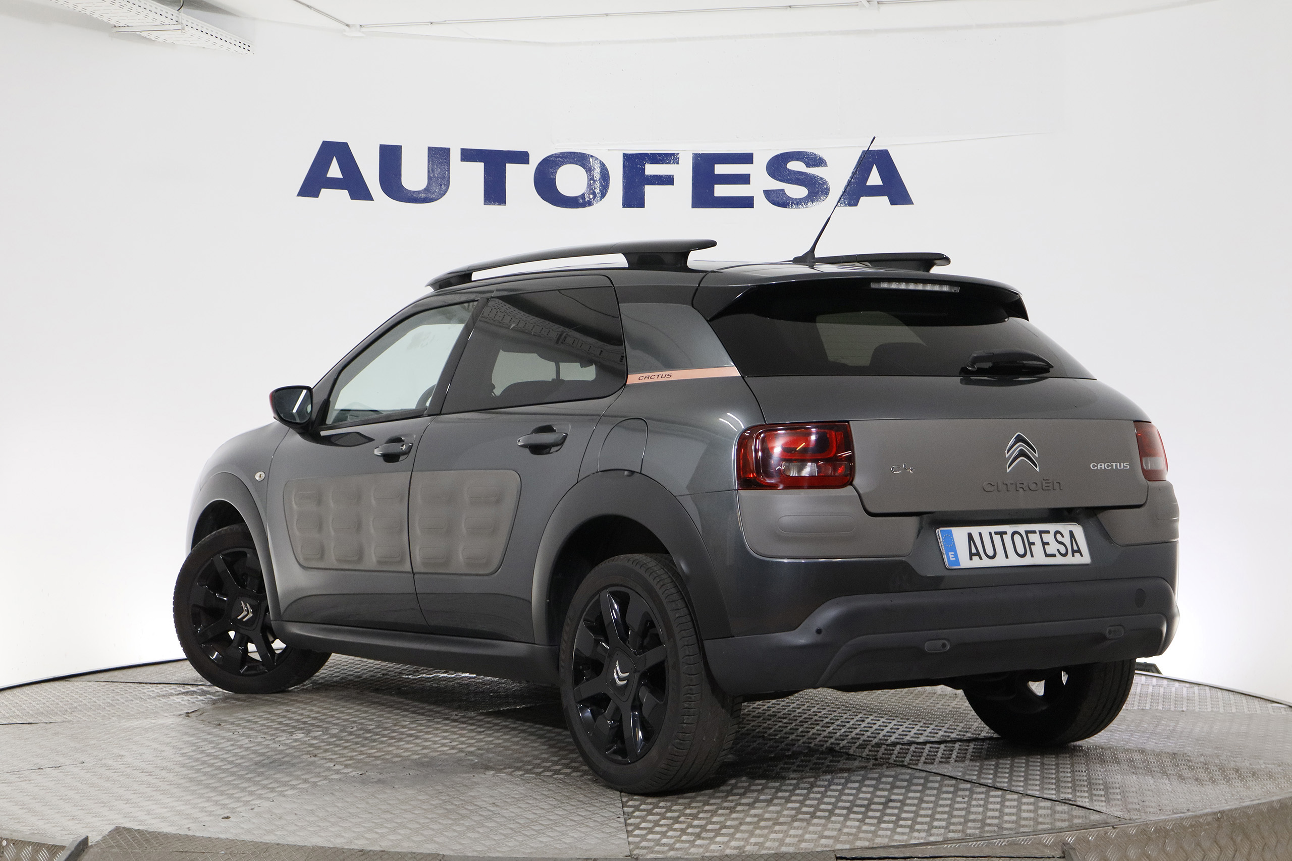 Citroen C4 Cactus 1.2 110cv SHINE 5P # NAVY foto 6