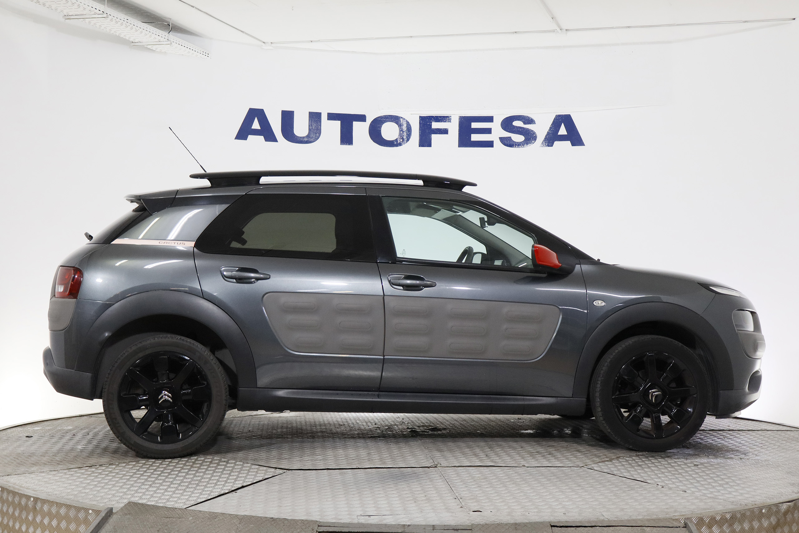 Citroen C4 Cactus 1.2 110cv SHINE 5P # NAVY foto 10