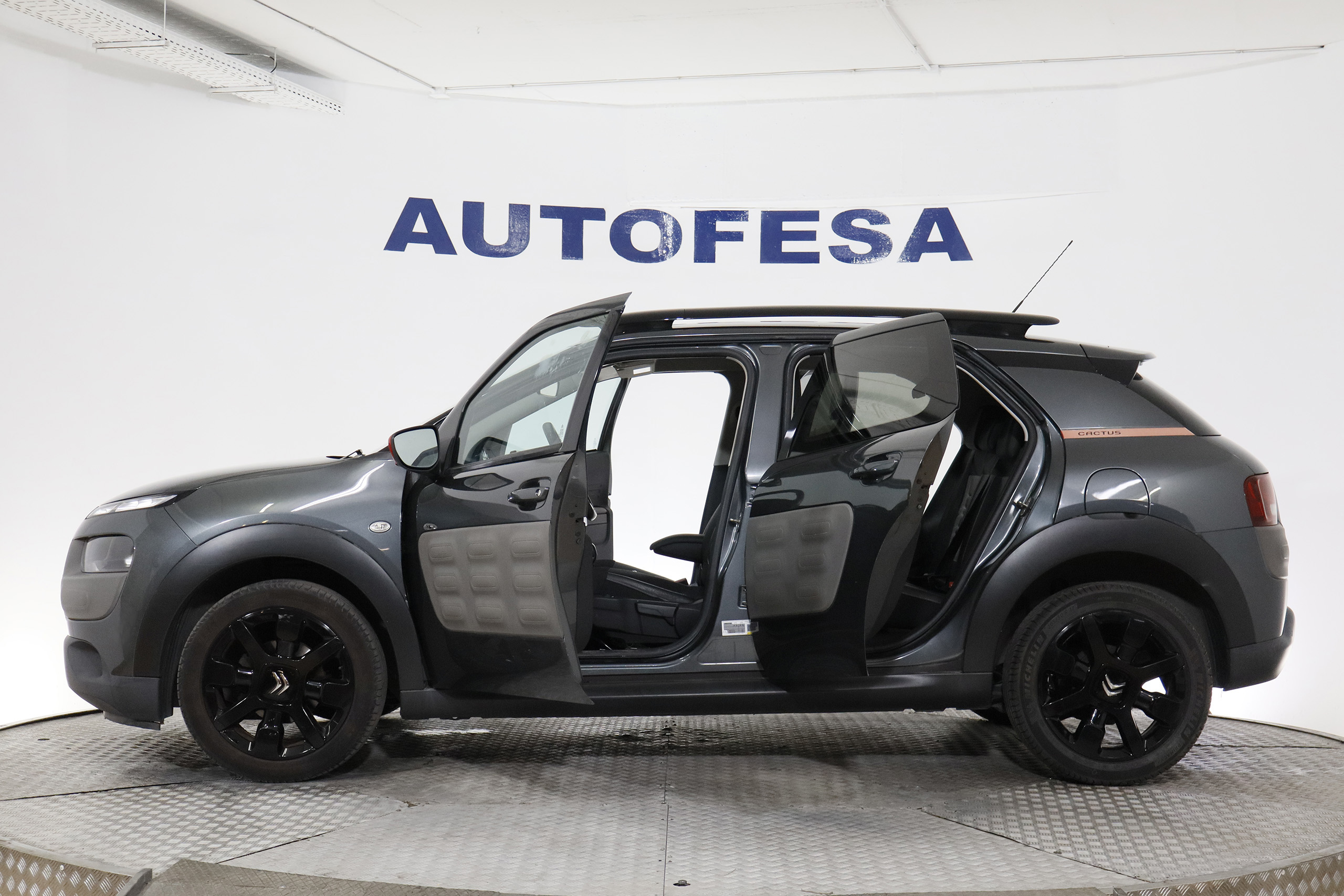 Citroen C4 Cactus 1.2 110cv SHINE 5P # NAVY foto 11