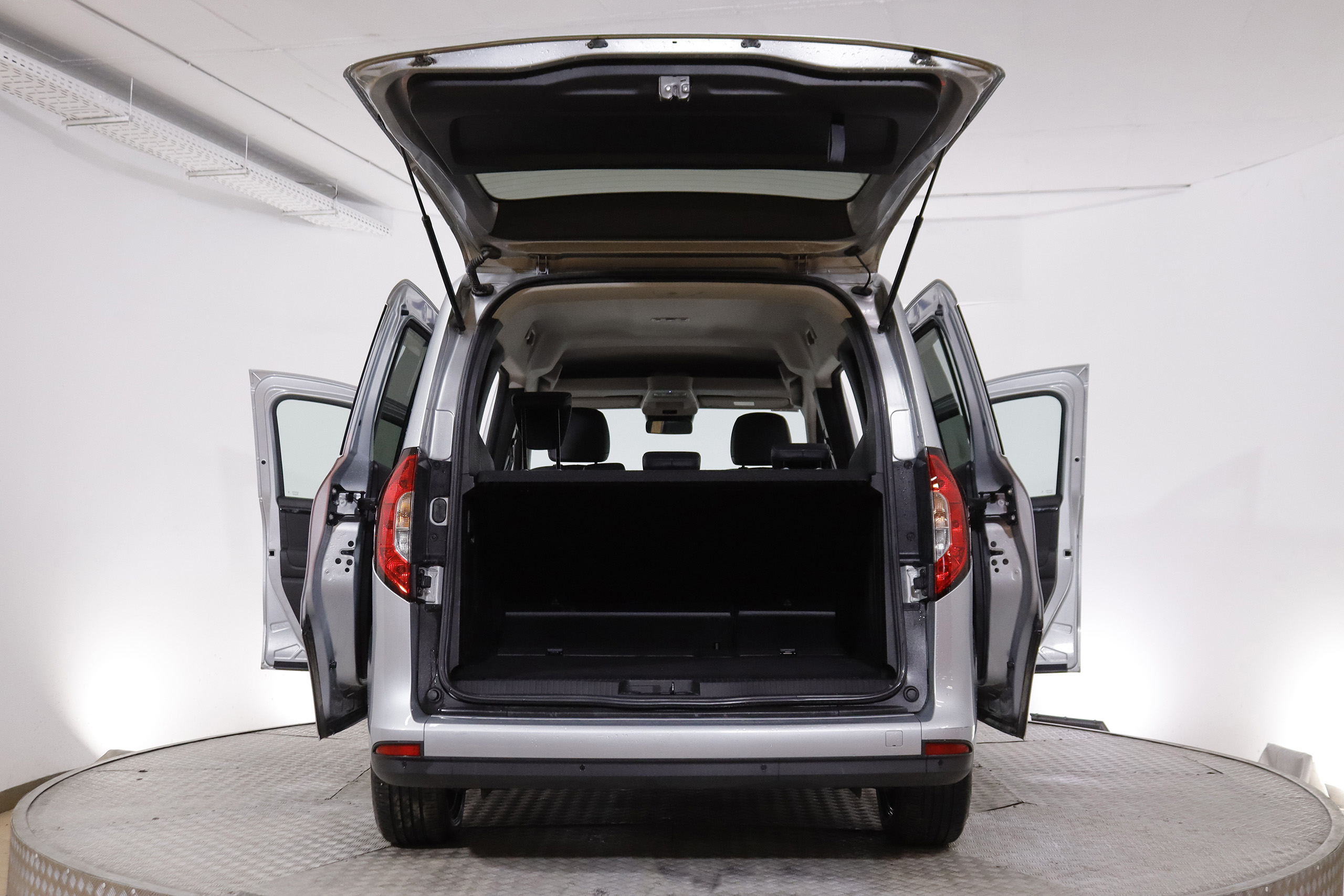 Mercedes-benz CLASE T TOURER LARGO 115cv AUTO 5P # IVA DEDUCIBLE, NAVY foto 13