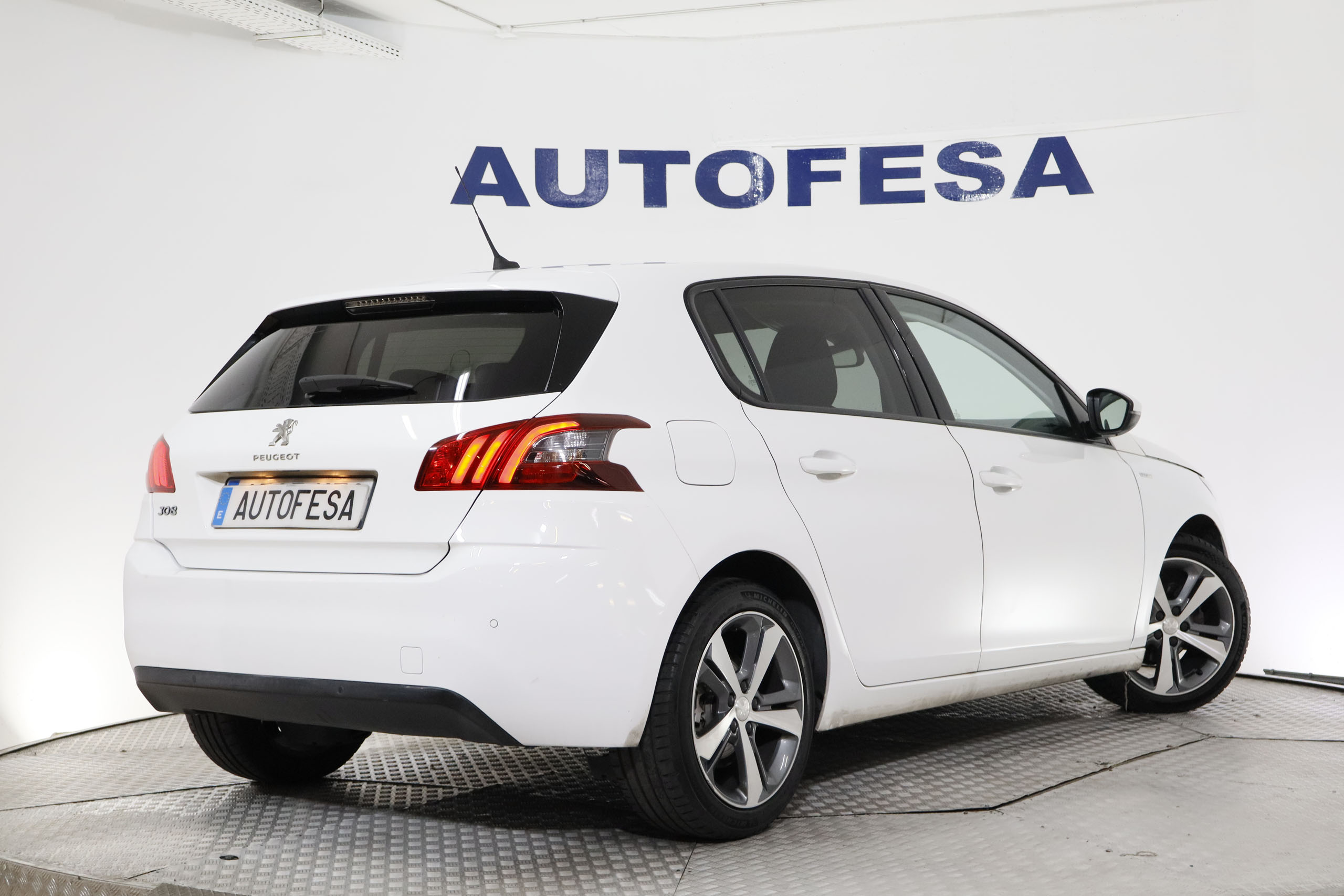 Peugeot 308 1.5 BLUEHDI STYLE 100CV 5P # PARKTRONIC foto 6