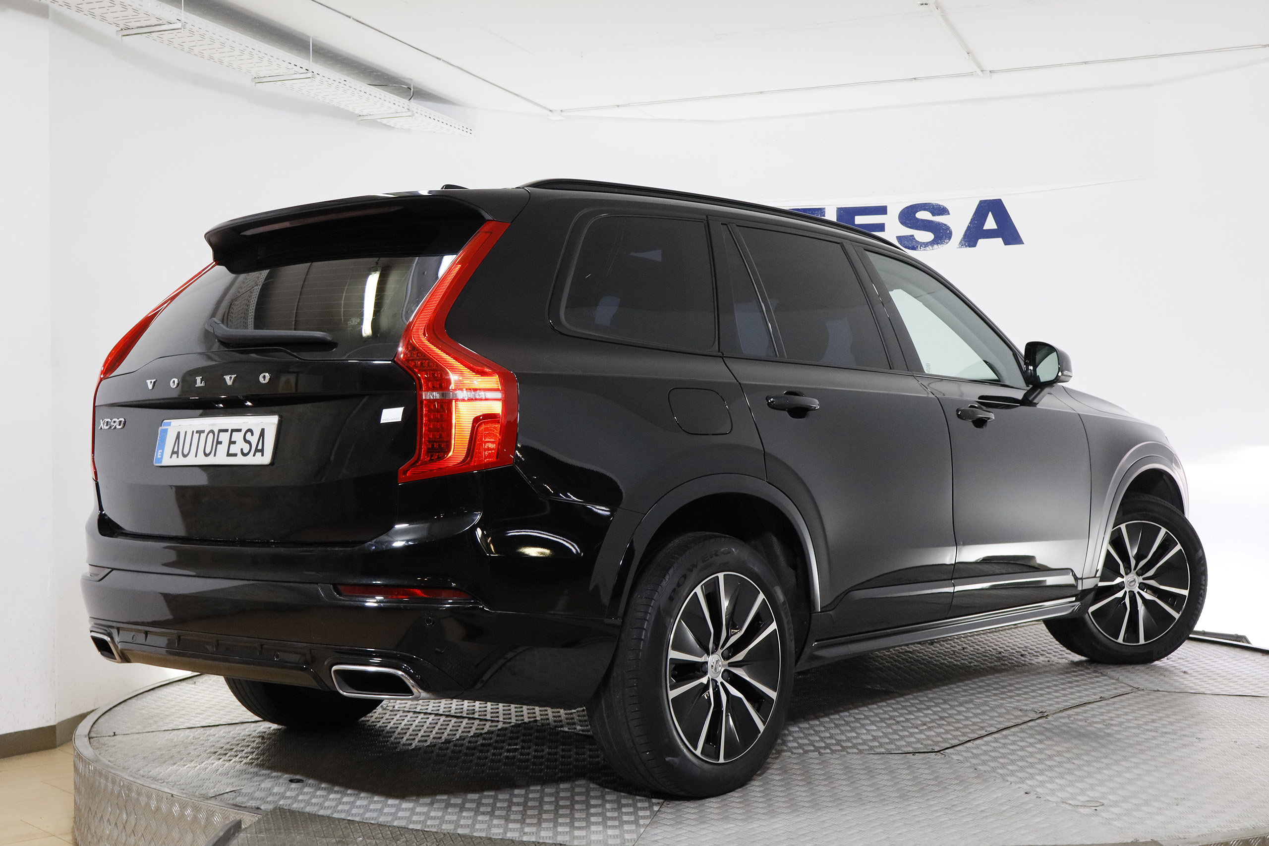 Volvo Xc 90 2.0T8 RECHARGE R-DESIGN 390CV AUTO 7 PLAZAS 5P # IVA DEDUCIBLE, TECHO ELE PANORAMICO, NAVY, CUERO foto 9