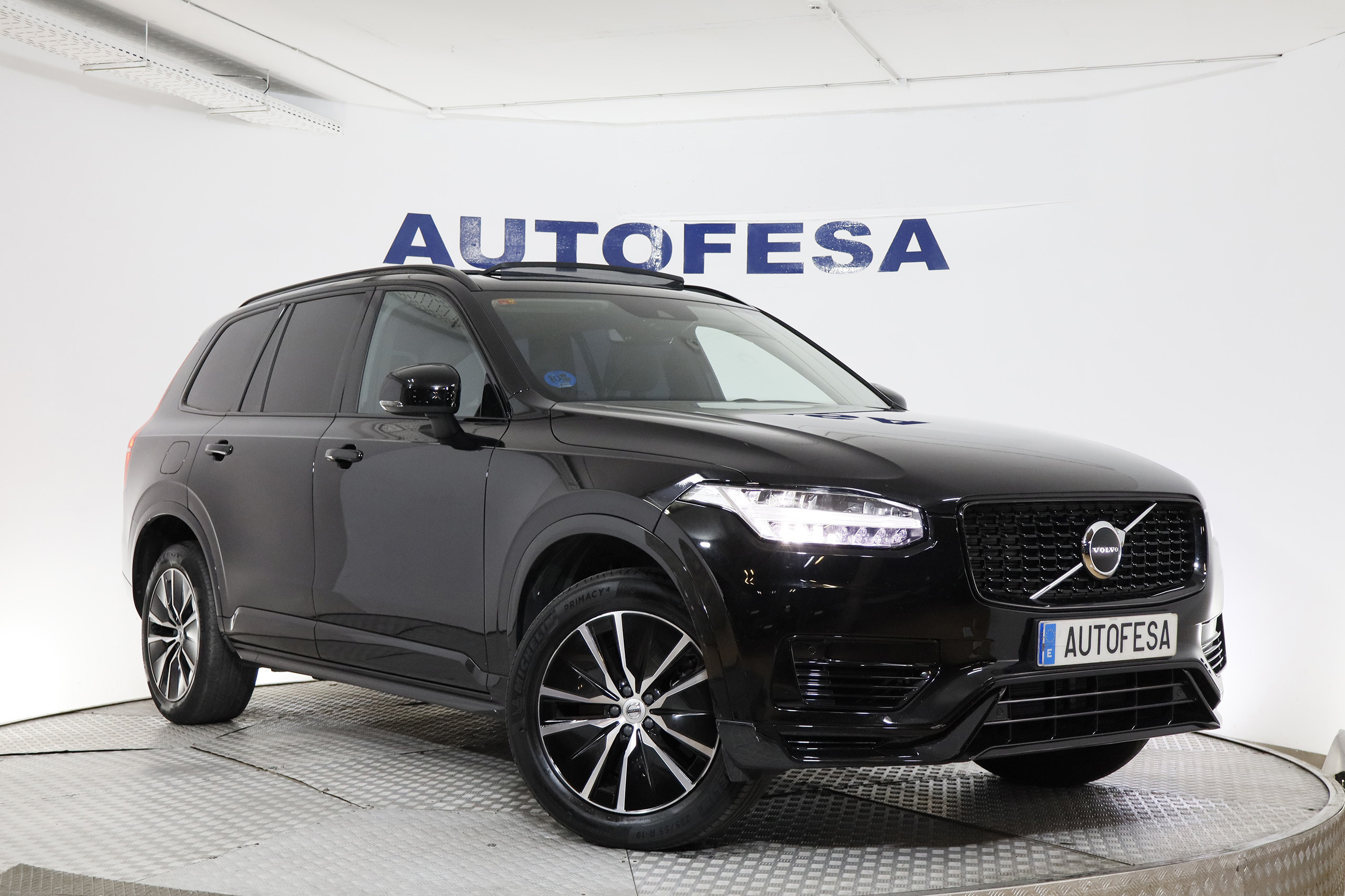 Volvo Xc 90 2.0T8 RECHARGE R-DESIGN 390CV AUTO 7 PLAZAS 5P # IVA DEDUCIBLE, TECHO ELE PANORAMICO, NAVY, CUERO foto 3