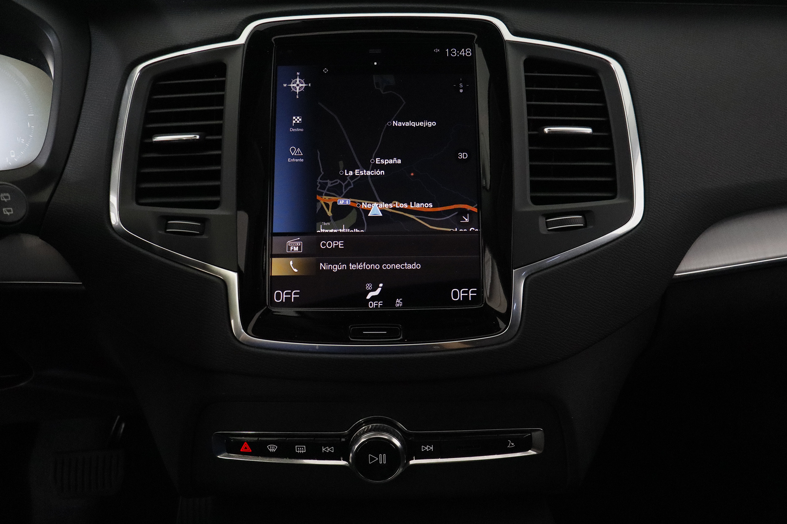 Volvo Xc 90 2.0T8 RECHARGE R-DESIGN 390CV AUTO 7 PLAZAS 5P # IVA DEDUCIBLE, TECHO ELE PANORAMICO, NAVY, CUERO foto 20