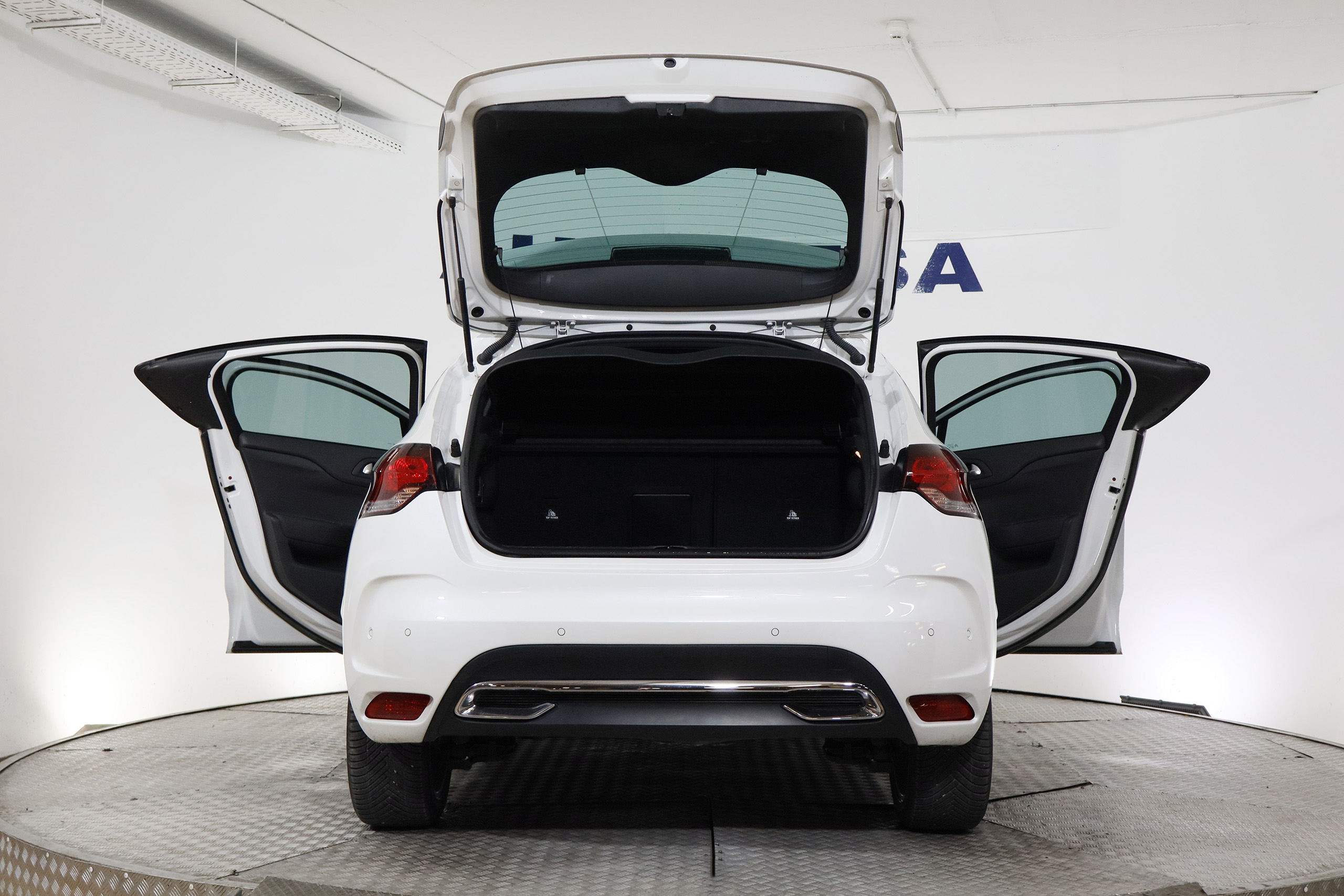 Citroen Ds4 2.0 HDI 160CV SPORT CHIC AUTO 5P # NAVY, CUERO foto 13