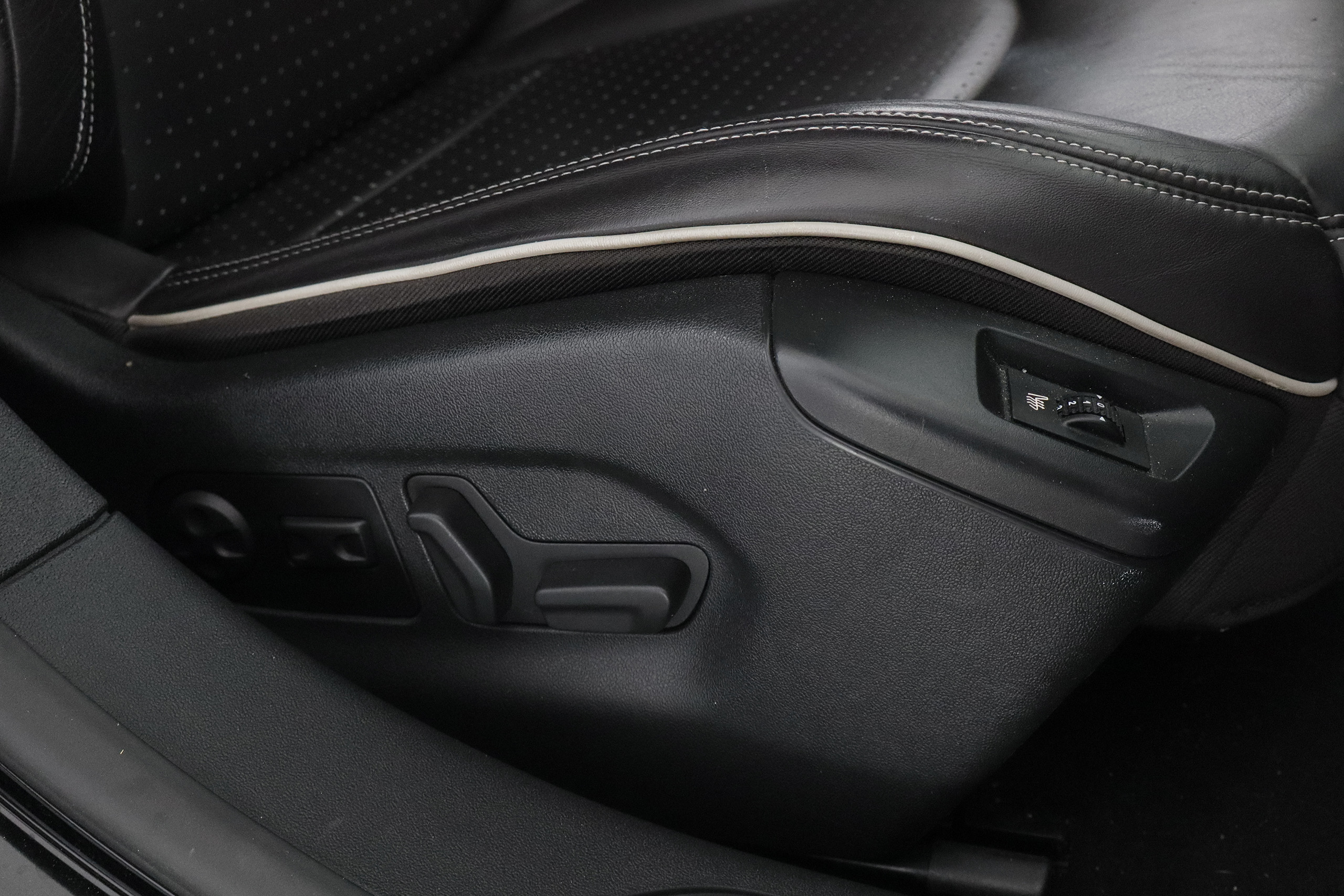 Citroen C5 2.2 HDI 170CV EXCLUSIVE 4P # NAVY, CUERO foto 21