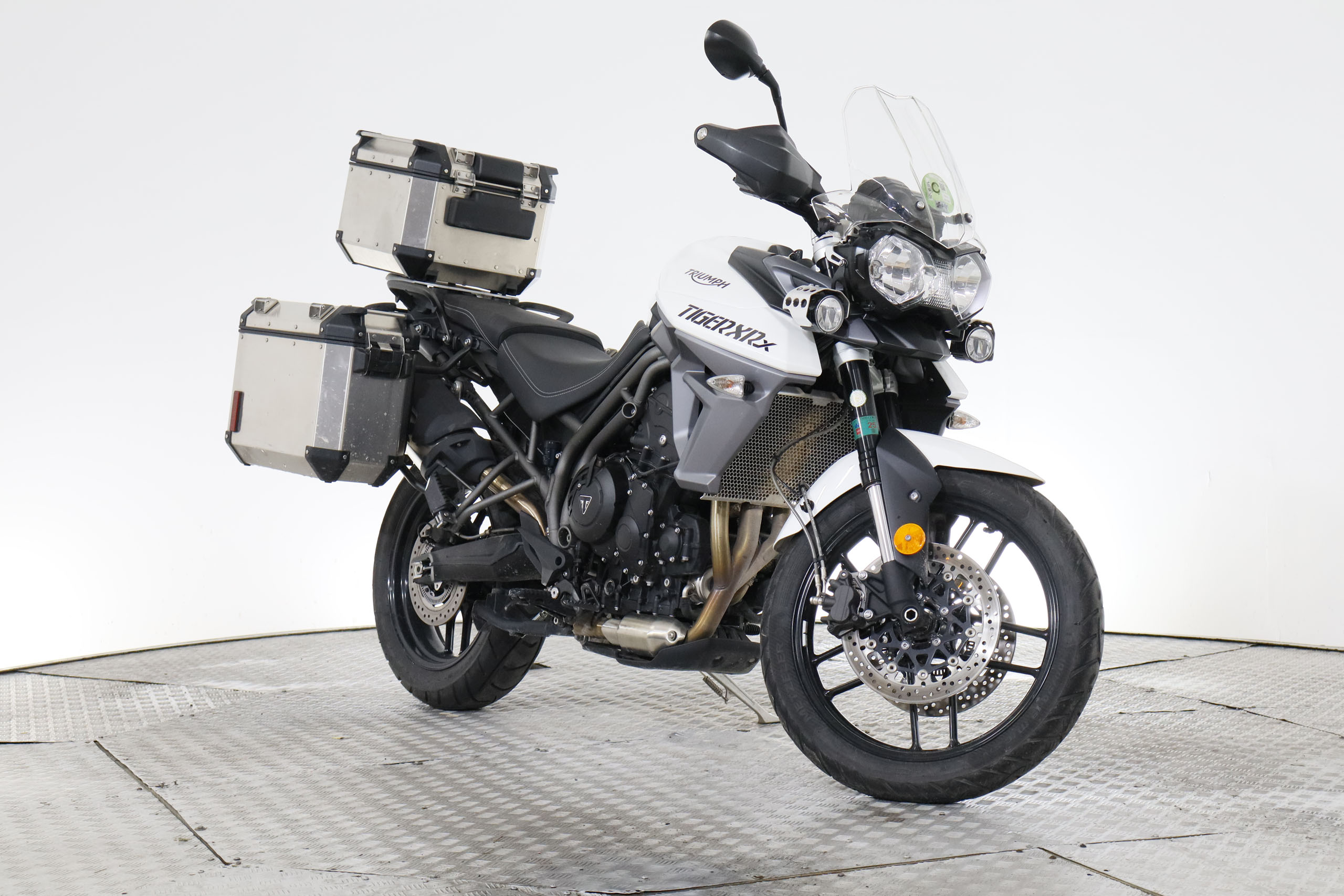 Triumph Tiger 800 TIGER 800 XRX ABS   KIT MALETAS foto 5