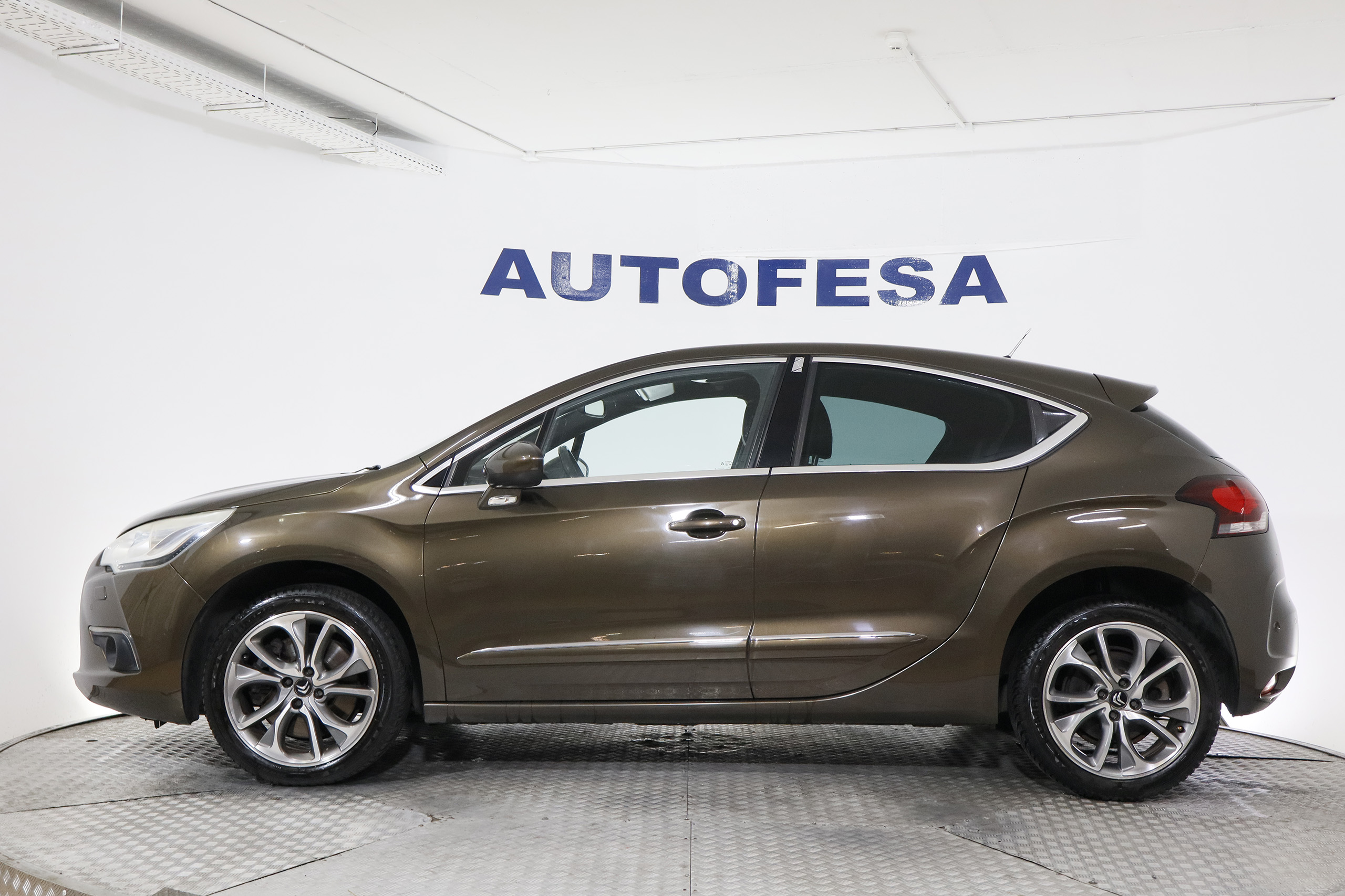 Citroen Ds4 1.6 200CV SPORT CHIC 5P # NAVY, CUERO foto 5