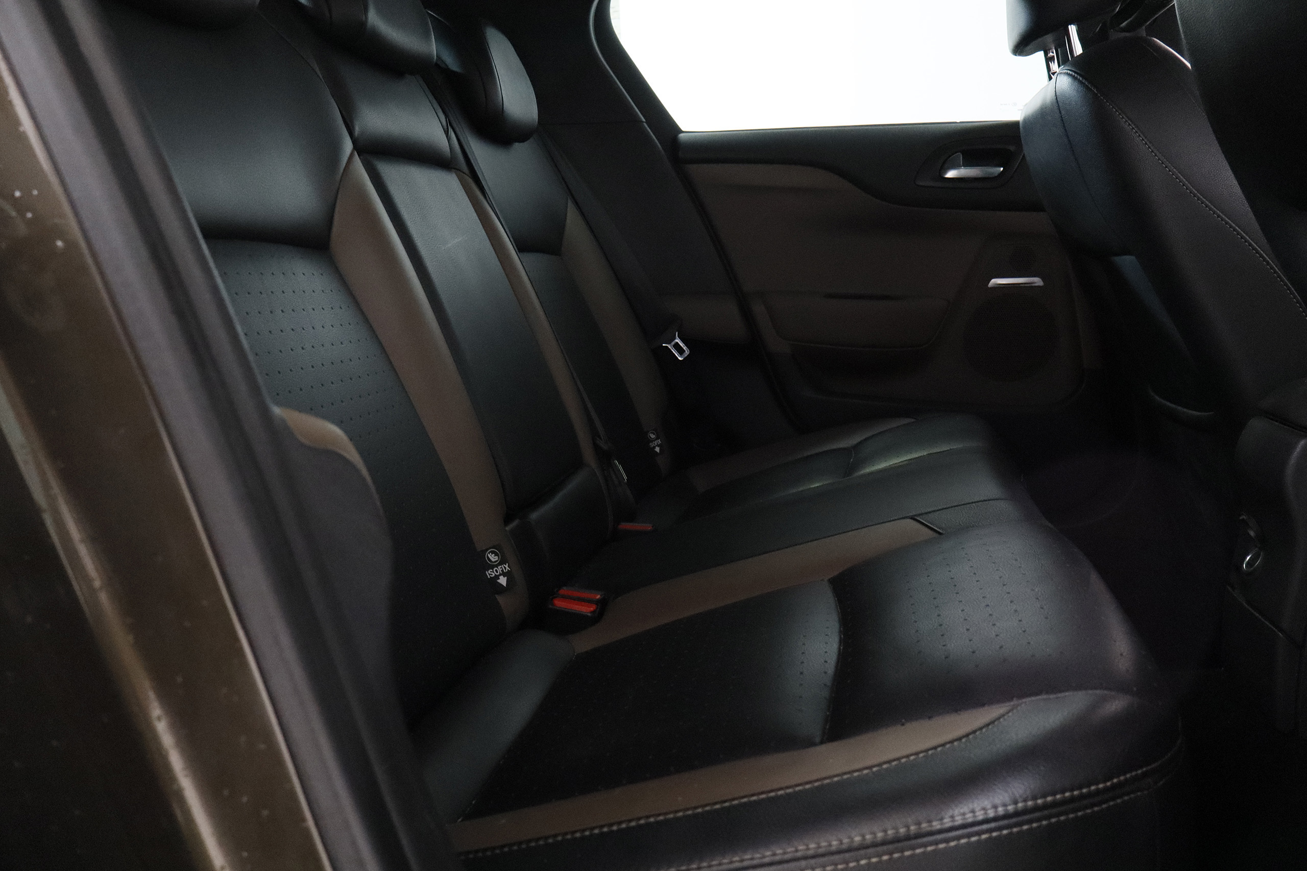 Citroen Ds4 1.6 200CV SPORT CHIC 5P # NAVY, CUERO foto 24