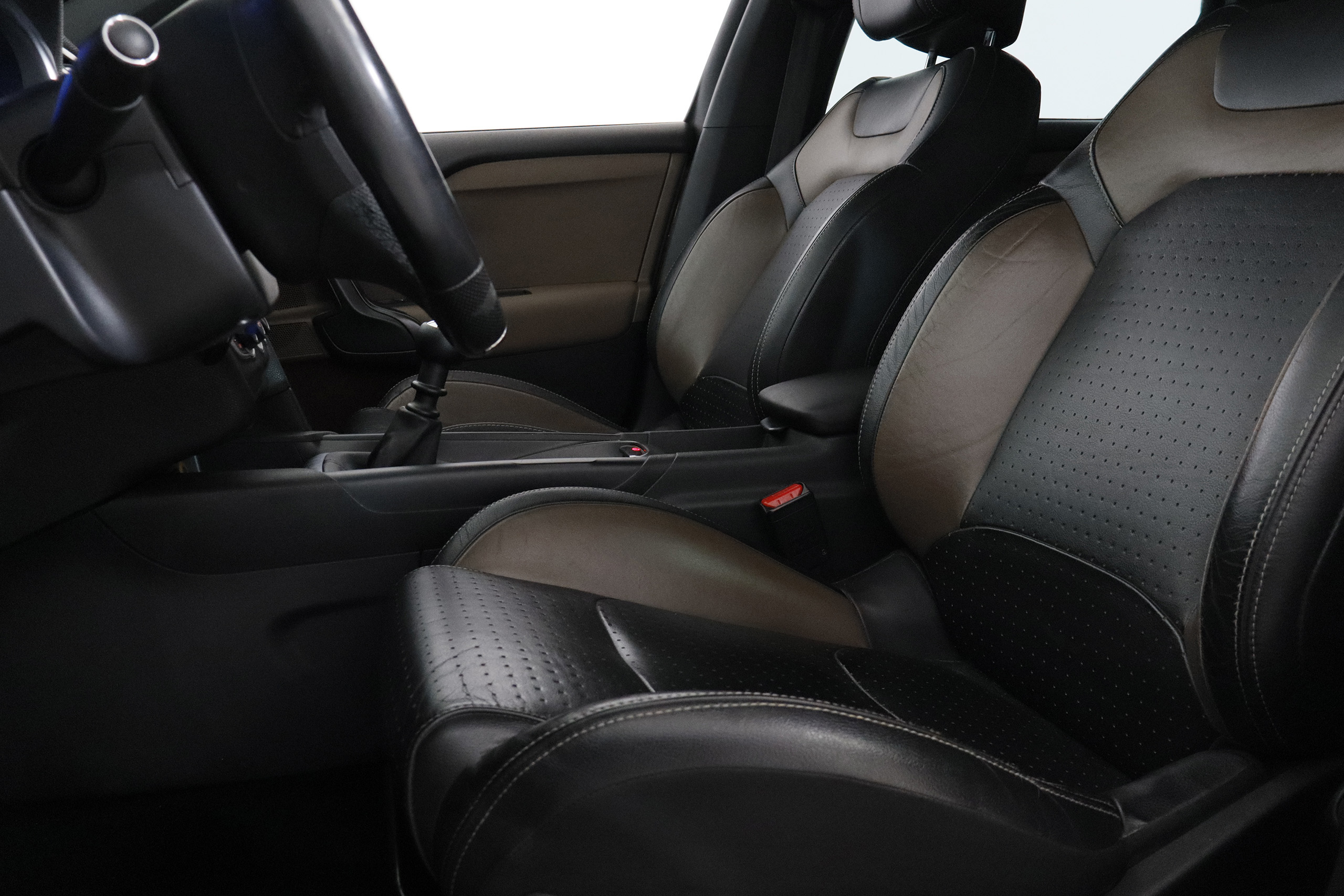 Citroen Ds4 1.6 200CV SPORT CHIC 5P # NAVY, CUERO foto 22