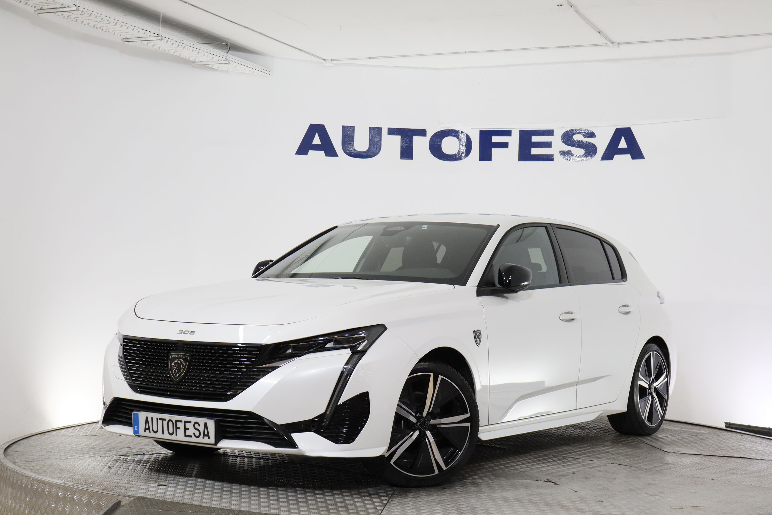 Peugeot 308 1.2 GT 130CV AUTO 5P # NAVY,FAROS LED,LEVAS EN VOLANTE,CAMARA TRASERA foto 1