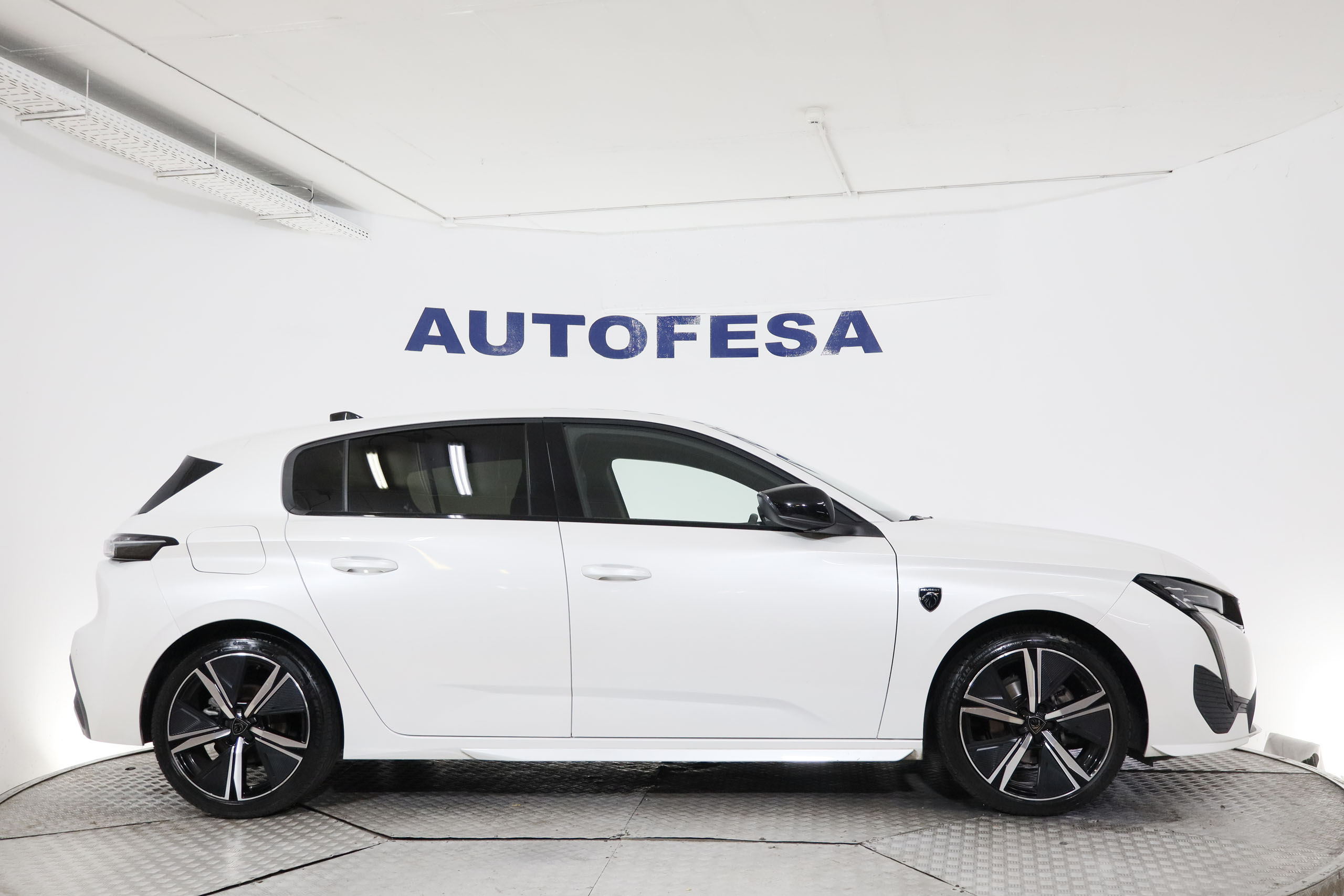 Peugeot 308 1.2 GT 130CV AUTO 5P # NAVY,FAROS LED,LEVAS EN VOLANTE,CAMARA TRASERA foto 13