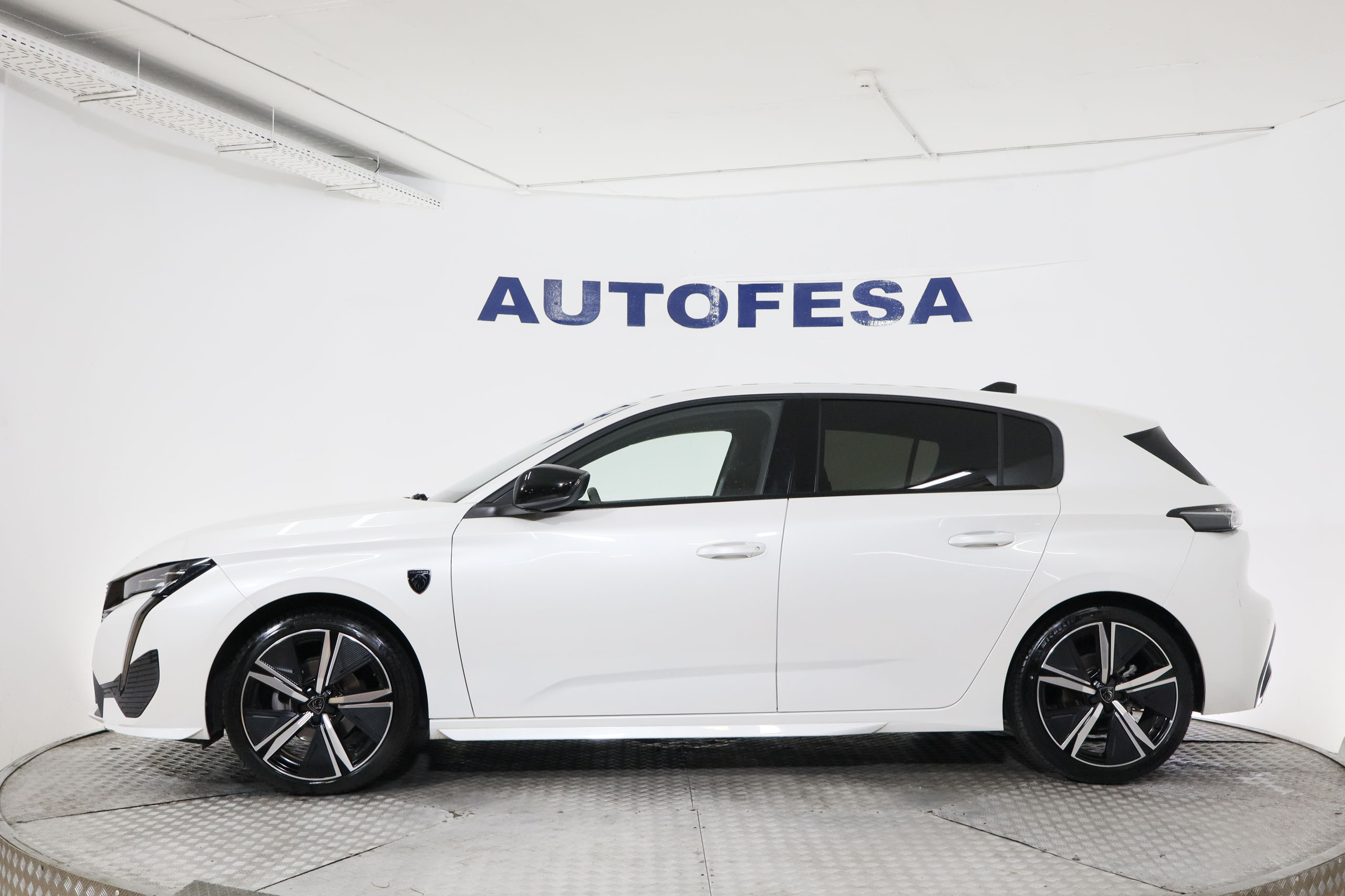 Peugeot 308 1.2 GT 130CV AUTO 5P # NAVY,FAROS LED,LEVAS EN VOLANTE,CAMARA TRASERA foto 5