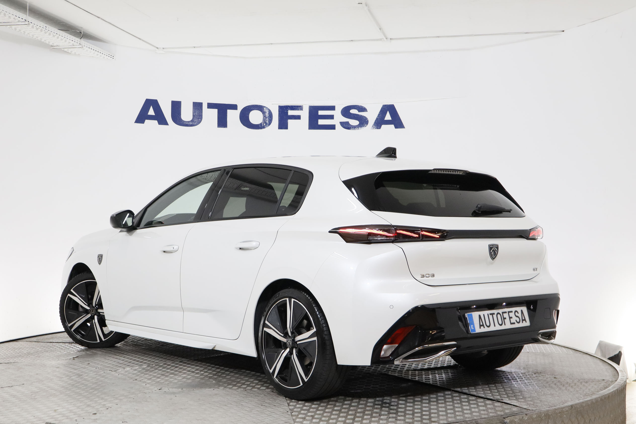 Peugeot 308 1.2 GT 130CV AUTO 5P # NAVY,FAROS LED,LEVAS EN VOLANTE,CAMARA TRASERA foto 9