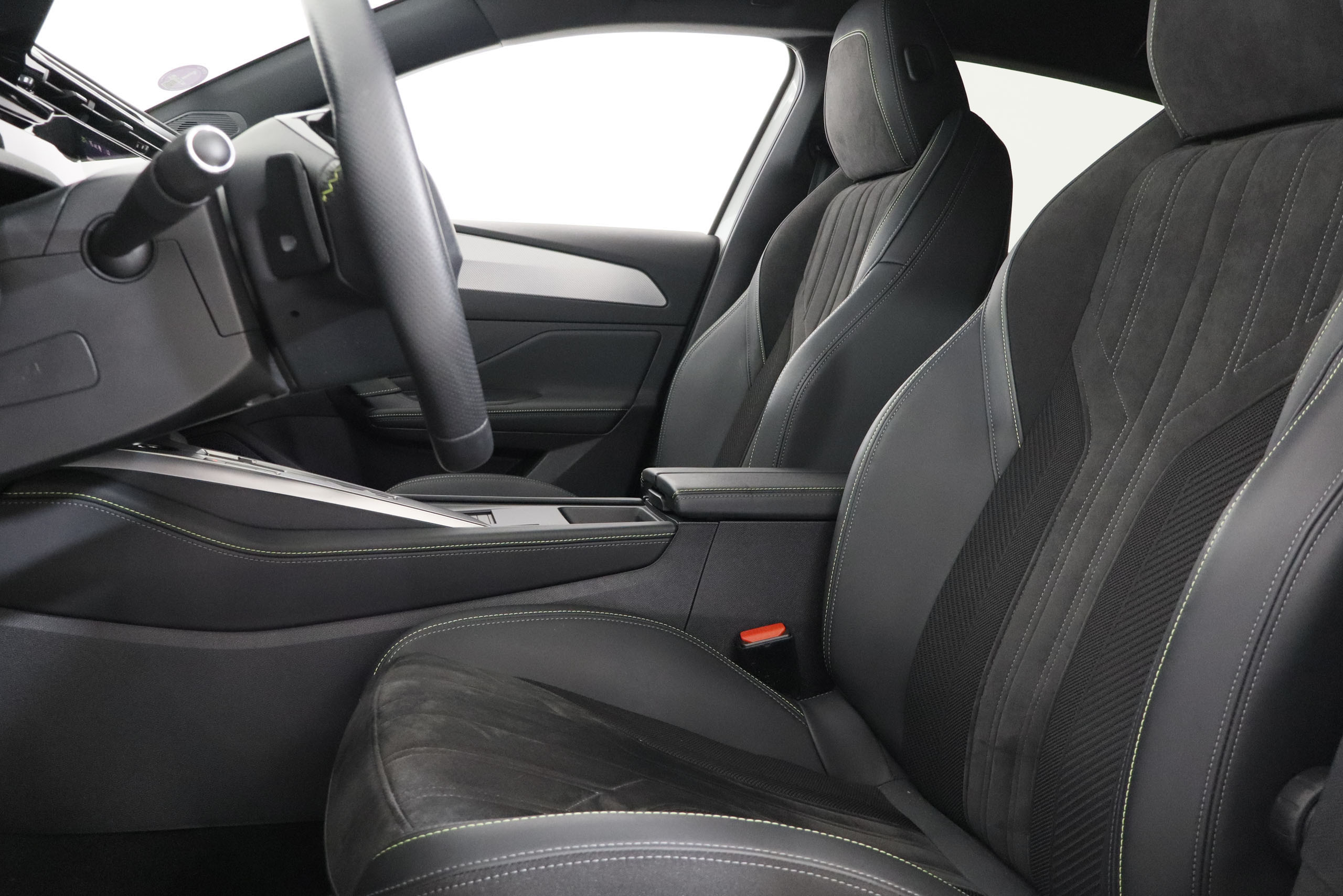 Peugeot 308 1.2 GT 130CV AUTO 5P # NAVY,FAROS LED,LEVAS EN VOLANTE,CAMARA TRASERA foto 26