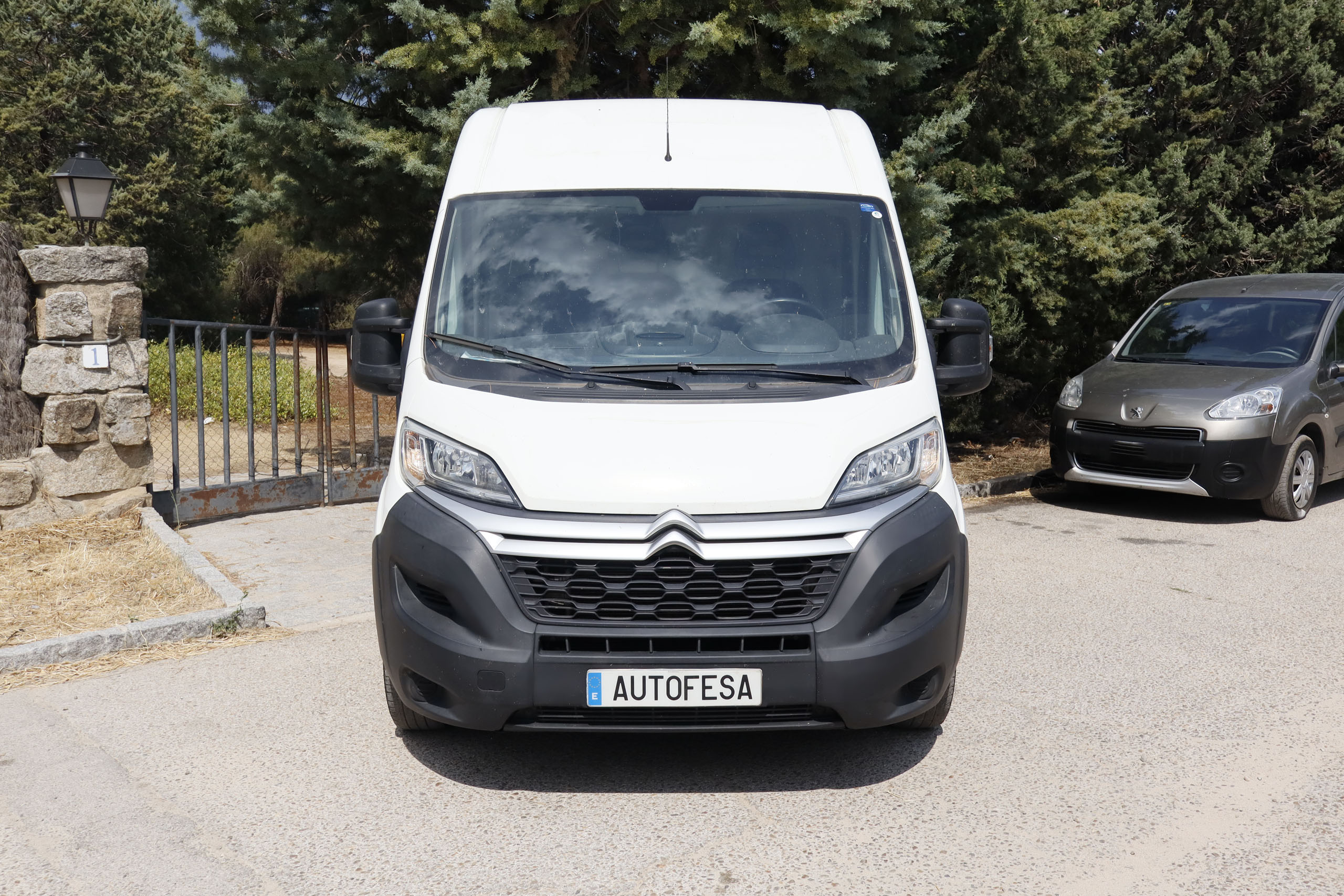 Citroen Jumper 2.2 BLUEHDI FURGON 35L2H2 120CV 3P # IVA DEDUCIBLE,PARKTRONIC foto 2