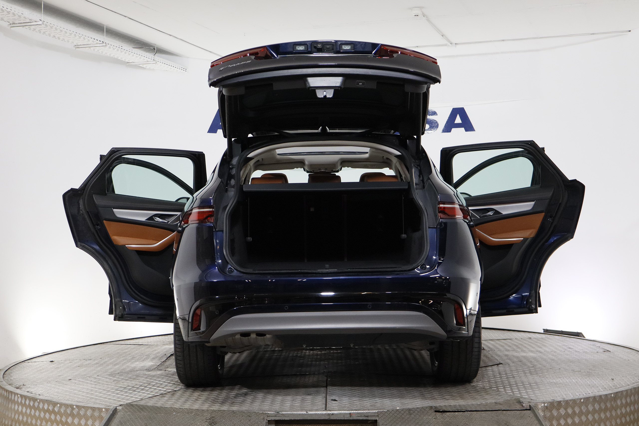 Jaguar F-PACE 2.0 D 14 204CV AWD AUTO MHEV R-DYNAMIC SE 5P , TECHO ELE PANORAMICO, NAVY, CUERO F-PACE 2.0 D 14 204CV AWD AUTO MHEV R-DYNAMIC SE 5P , TECHO ELE PANORAMICO, NAVY, CUERO foto 13