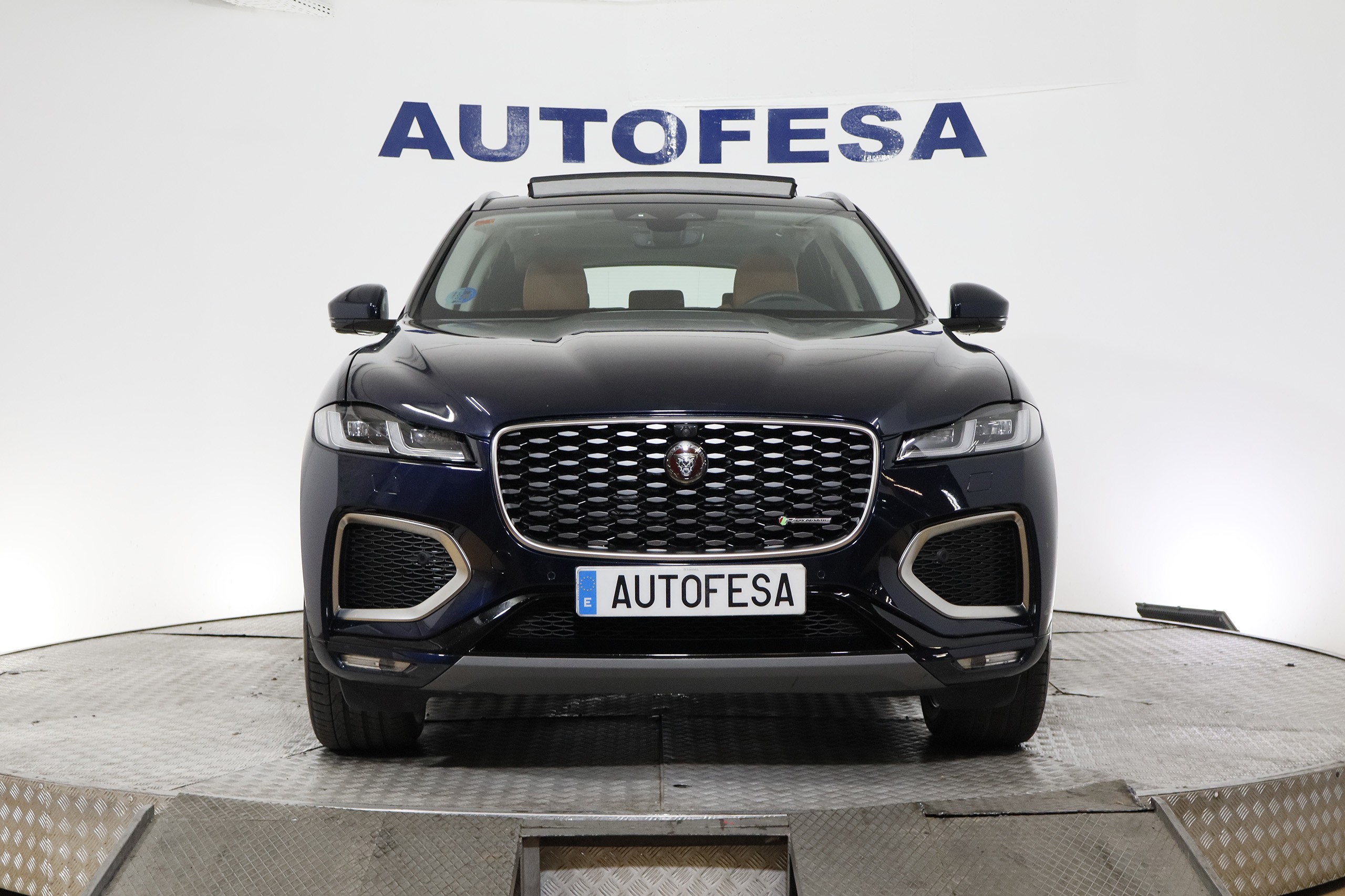 Jaguar F-PACE 2.0 D 14 204CV AWD AUTO MHEV R-DYNAMIC SE 5P , TECHO ELE PANORAMICO, NAVY, CUERO F-PACE 2.0 D 14 204CV AWD AUTO MHEV R-DYNAMIC SE 5P , TECHO ELE PANORAMICO, NAVY, CUERO foto 2