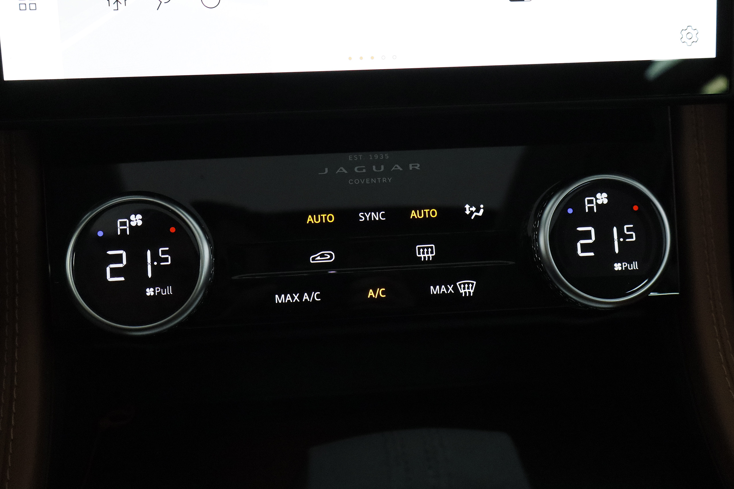 Jaguar F-PACE 2.0 D 14 204CV AWD AUTO MHEV R-DYNAMIC SE 5P , TECHO ELE PANORAMICO, NAVY, CUERO F-PACE 2.0 D 14 204CV AWD AUTO MHEV R-DYNAMIC SE 5P , TECHO ELE PANORAMICO, NAVY, CUERO foto 21