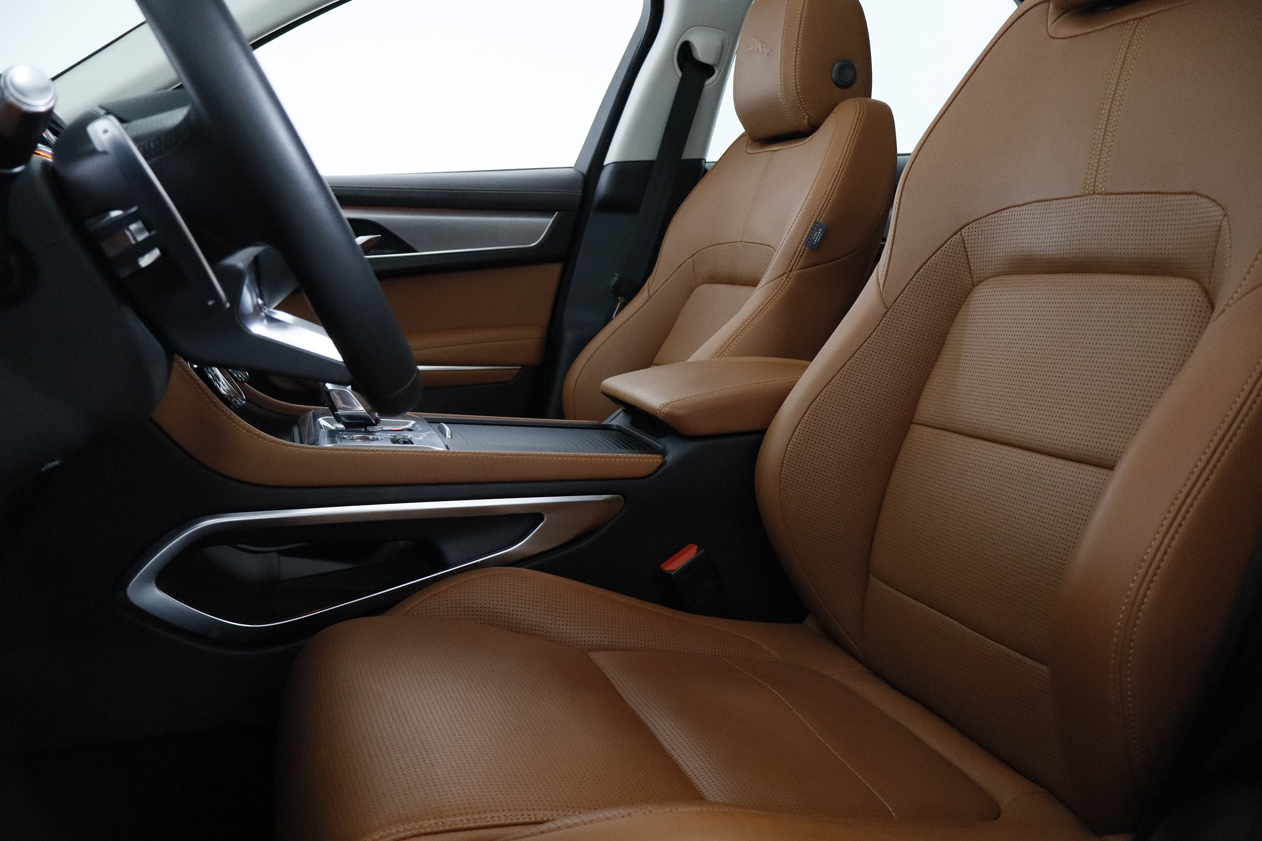 Jaguar F-PACE 2.0 D 14 204CV AWD AUTO MHEV R-DYNAMIC SE 5P , TECHO ELE PANORAMICO, NAVY, CUERO F-PACE 2.0 D 14 204CV AWD AUTO MHEV R-DYNAMIC SE 5P , TECHO ELE PANORAMICO, NAVY, CUERO foto 28