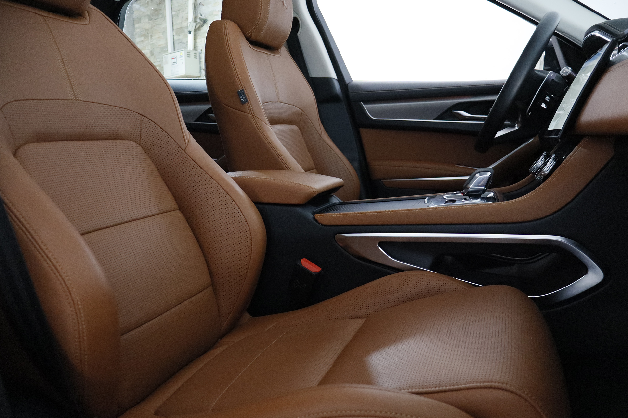 Jaguar F-PACE 2.0 D 14 204CV AWD AUTO MHEV R-DYNAMIC SE 5P , TECHO ELE PANORAMICO, NAVY, CUERO F-PACE 2.0 D 14 204CV AWD AUTO MHEV R-DYNAMIC SE 5P , TECHO ELE PANORAMICO, NAVY, CUERO foto 30