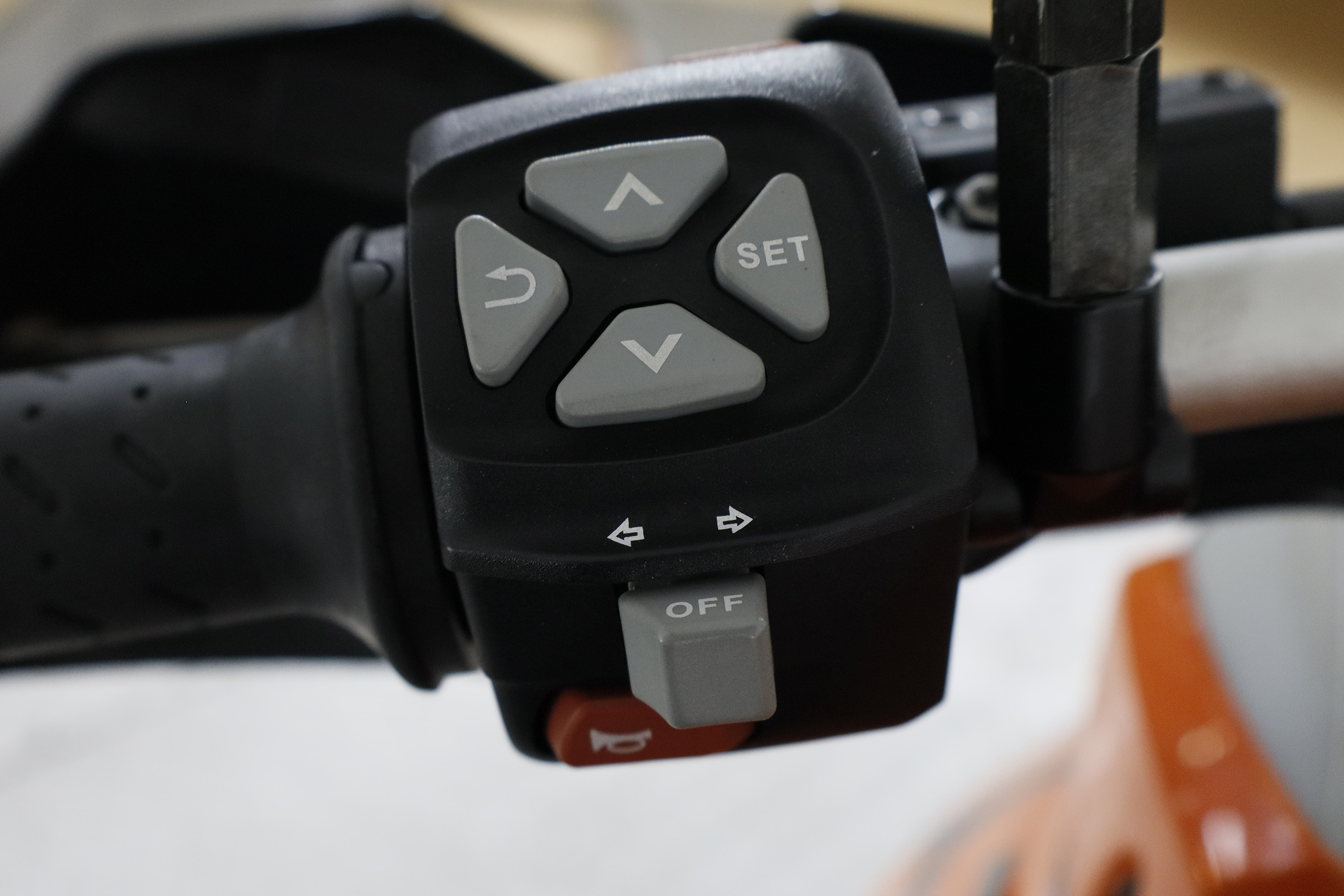 KTM 1050 ADVENTURE 95CV ABS foto 11