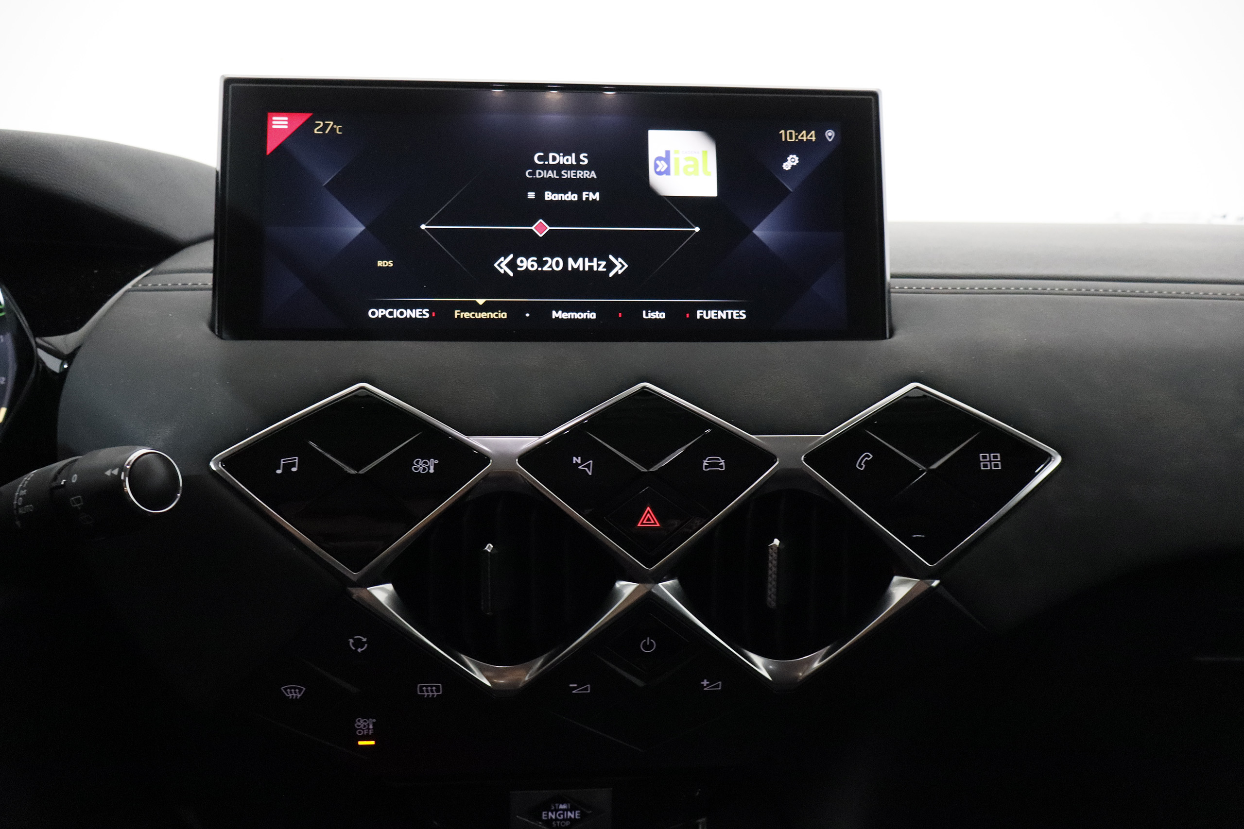 DS DS 3 Crossback 1.5 BLUE HDI SO CHIC 100CV 5P # NAVY,CAMARA TRASERA,PARKTRONIC foto 19