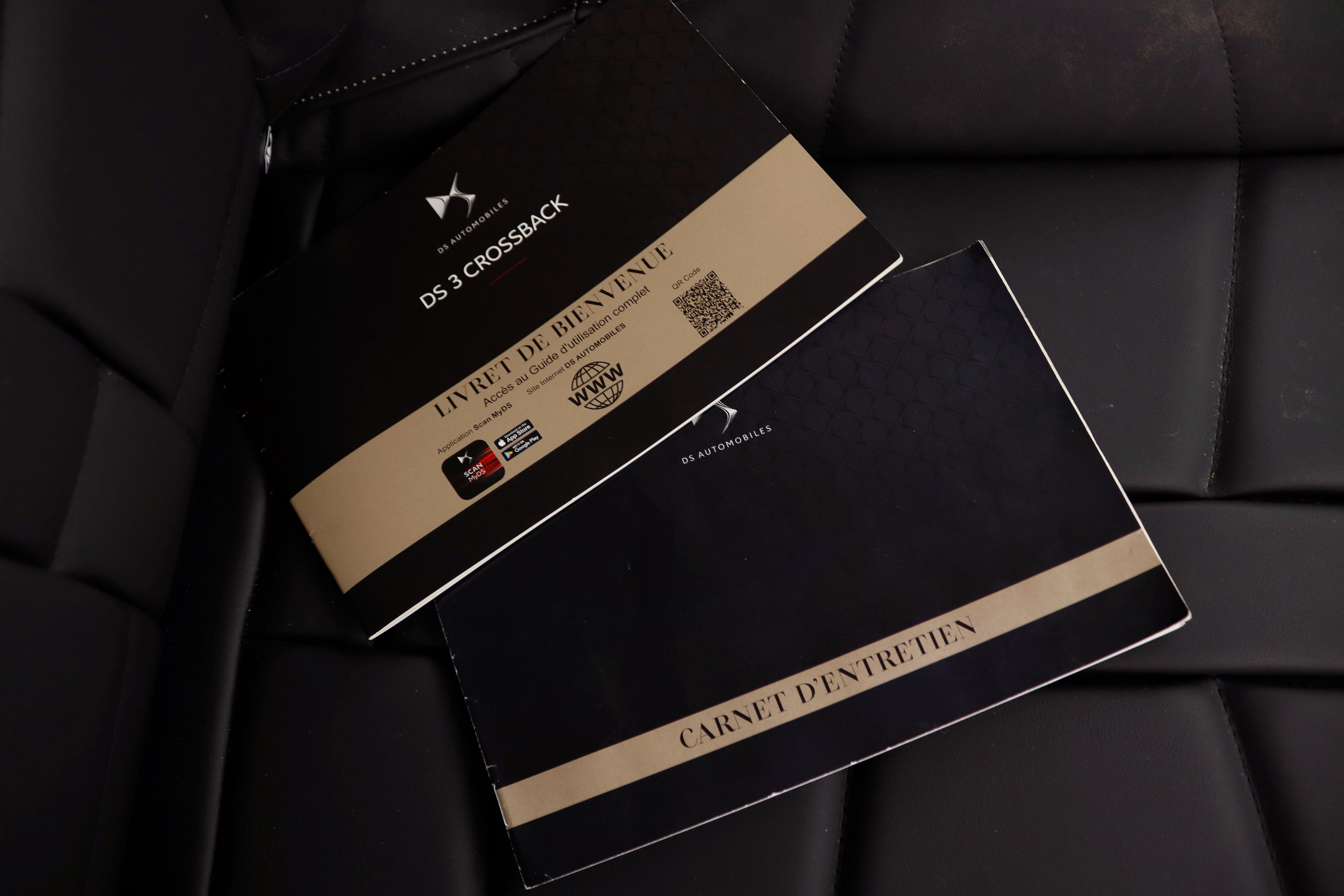 DS DS 3 Crossback 1.5 BLUE HDI SO CHIC 100CV 5P # NAVY,CAMARA TRASERA,PARKTRONIC foto 26