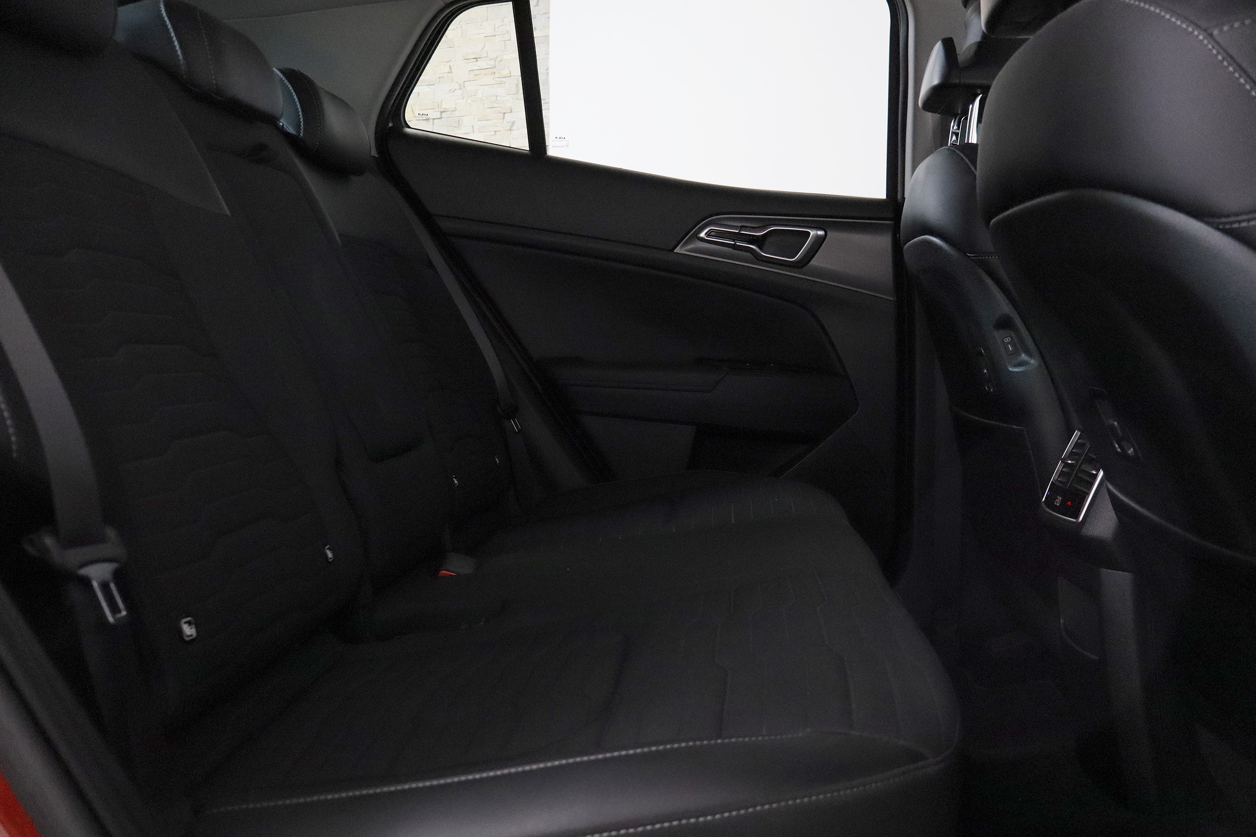 Kia SPORTAGE 1.6 HEV TECH 230CV AUTO 5P # GARANTIA FAB 07/2029, IVA DEDUCIBLE, NAVY, PARKTORNIC 1.6 HEV TECH 230CV AUTO 5P # GARANTIA FAB 07/2029, IVA DEDUCIBLE, NAVY, PARKTORNIC foto 32