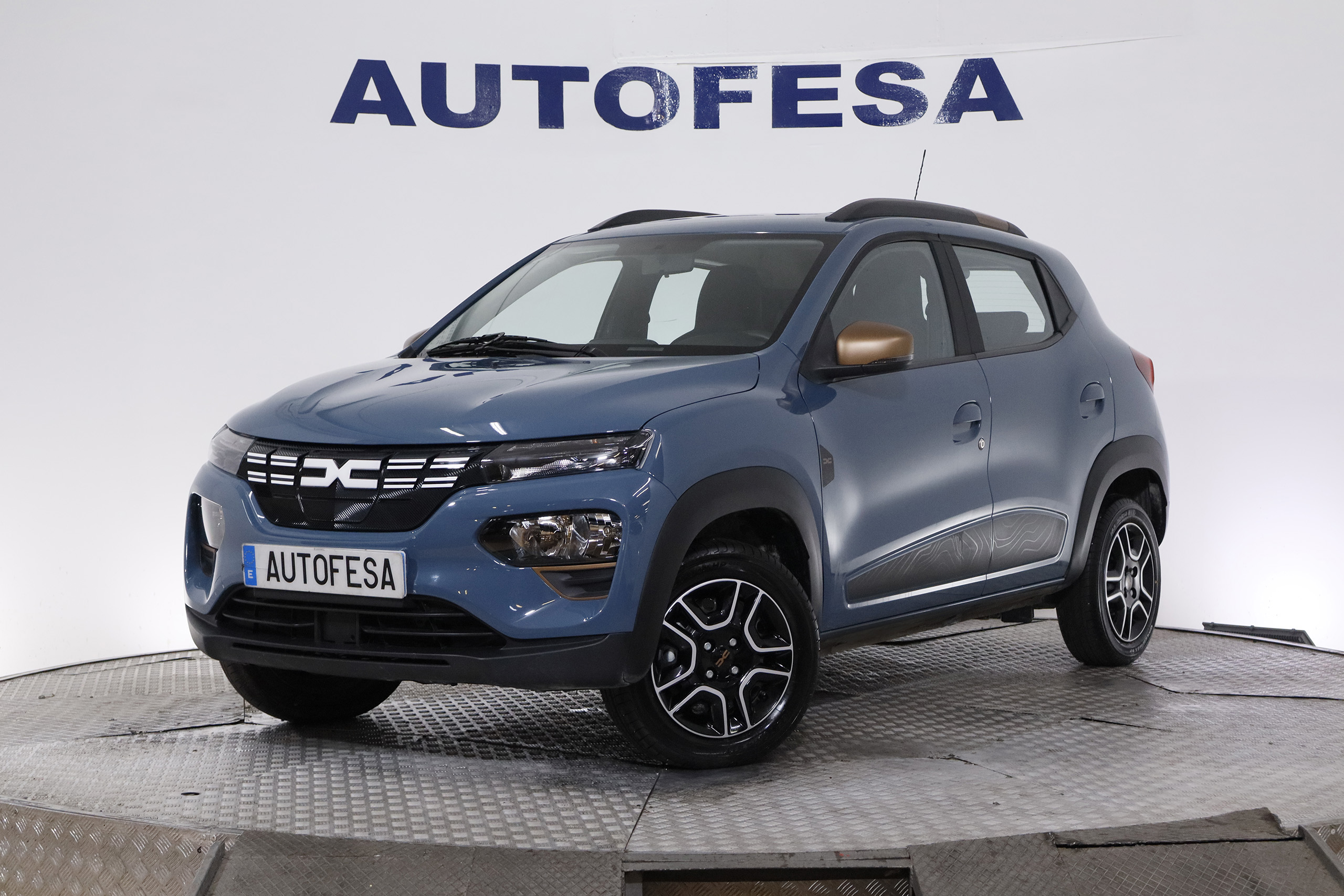 Dacia Spring ELECTRIC EXTREME 65CV AUTO 5P # IVA DEDUCIBLE, NAVY, CUERO foto 1